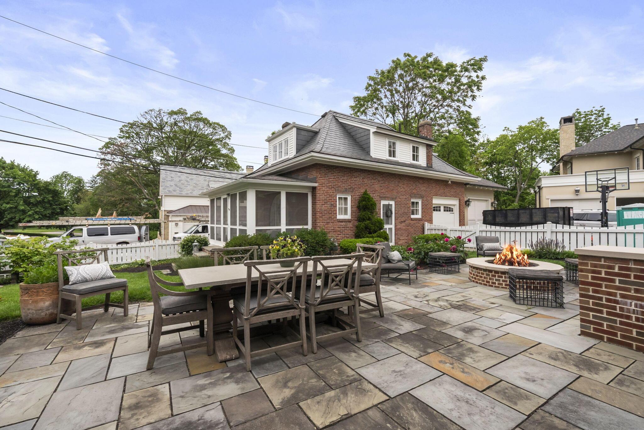 1875 Roxbury Road Property Photo 62
