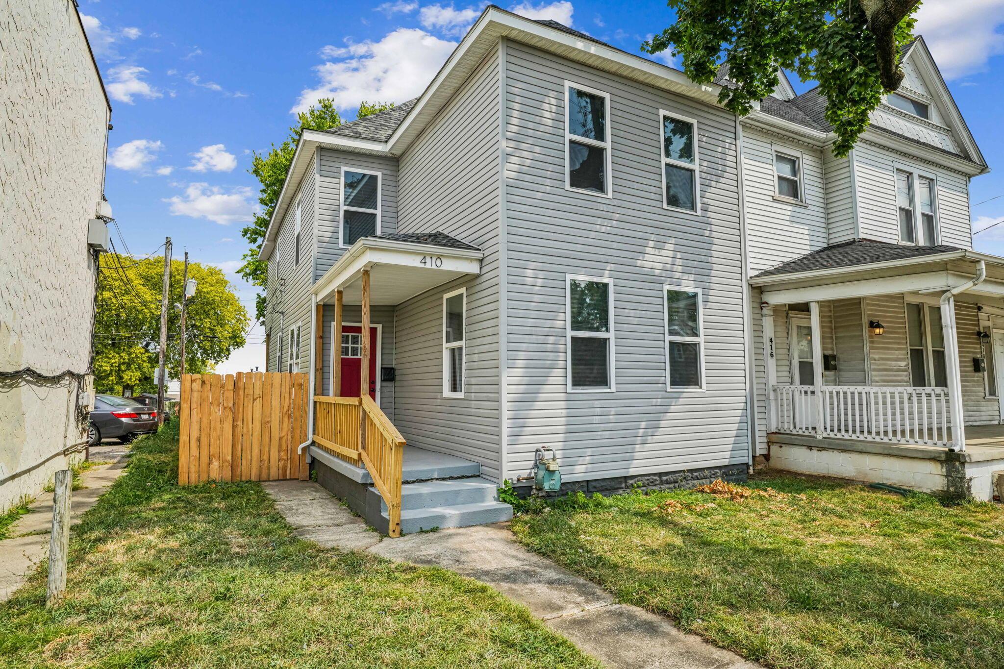 410 S Central Avenue Property Photo 2