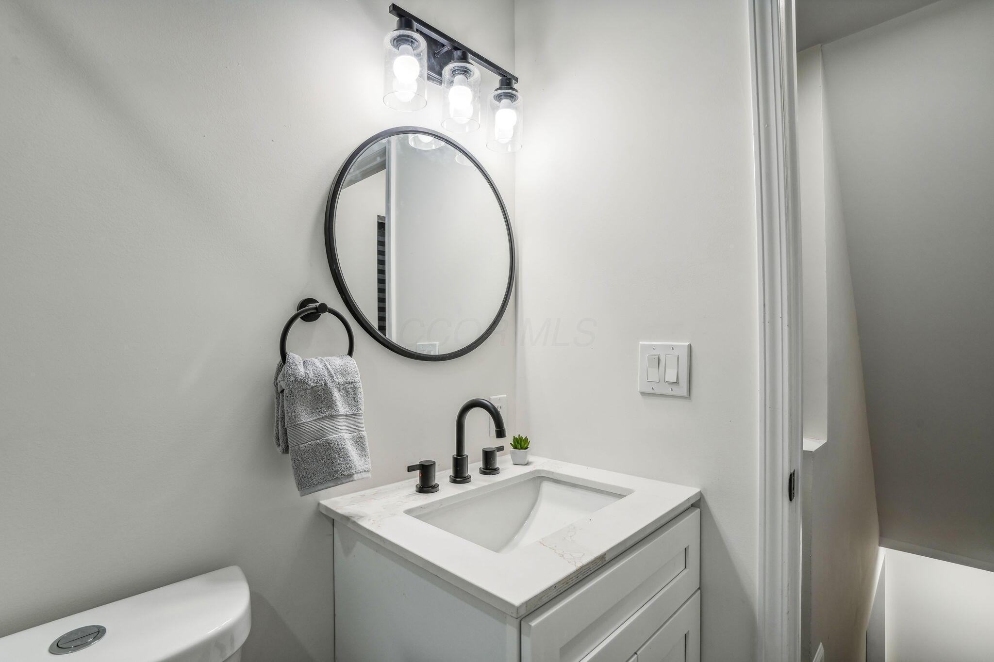 410 S Central Avenue Property Photo 25