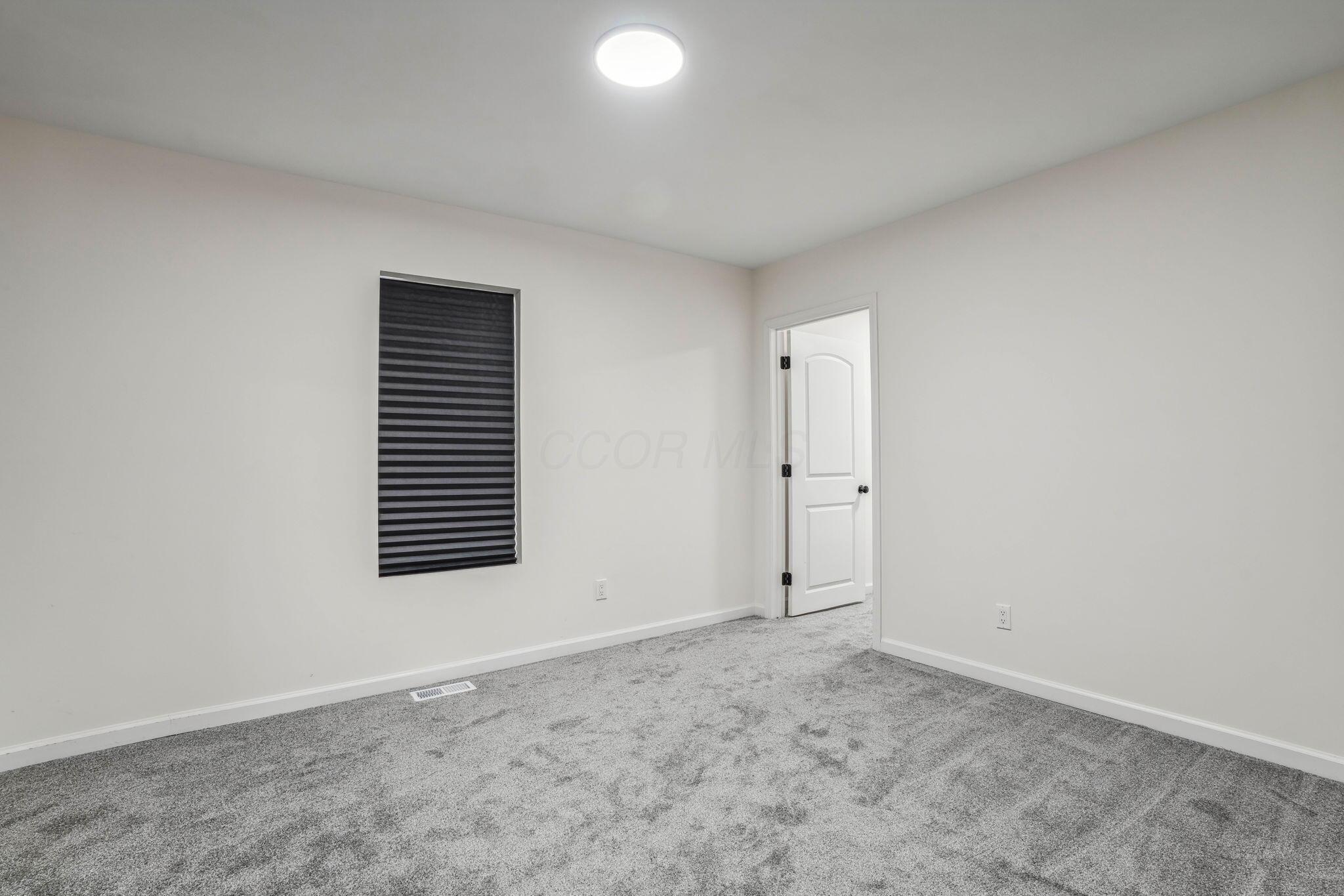 410 S Central Avenue Property Photo 35