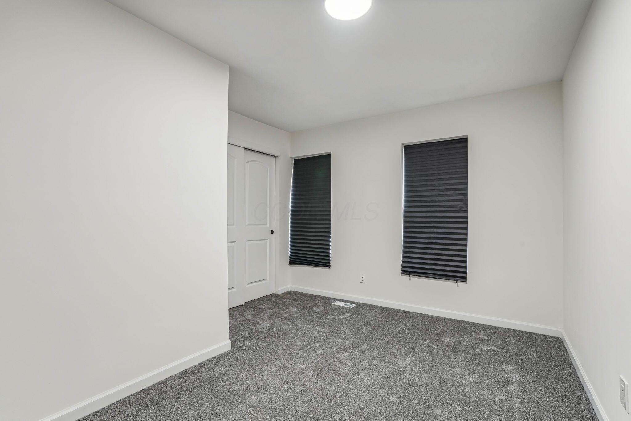 410 S Central Avenue Property Photo 39