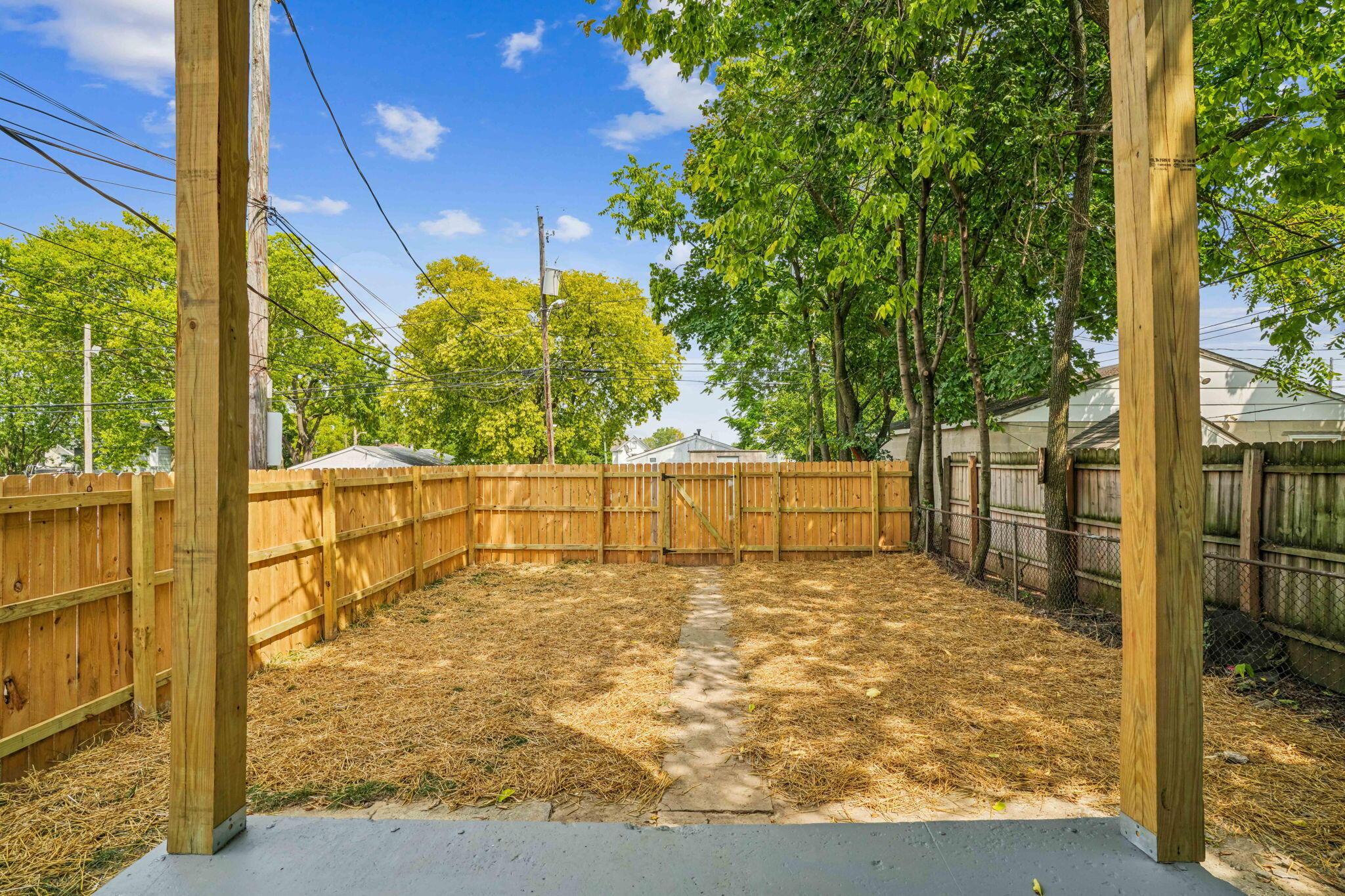 410 S Central Avenue Property Photo 40
