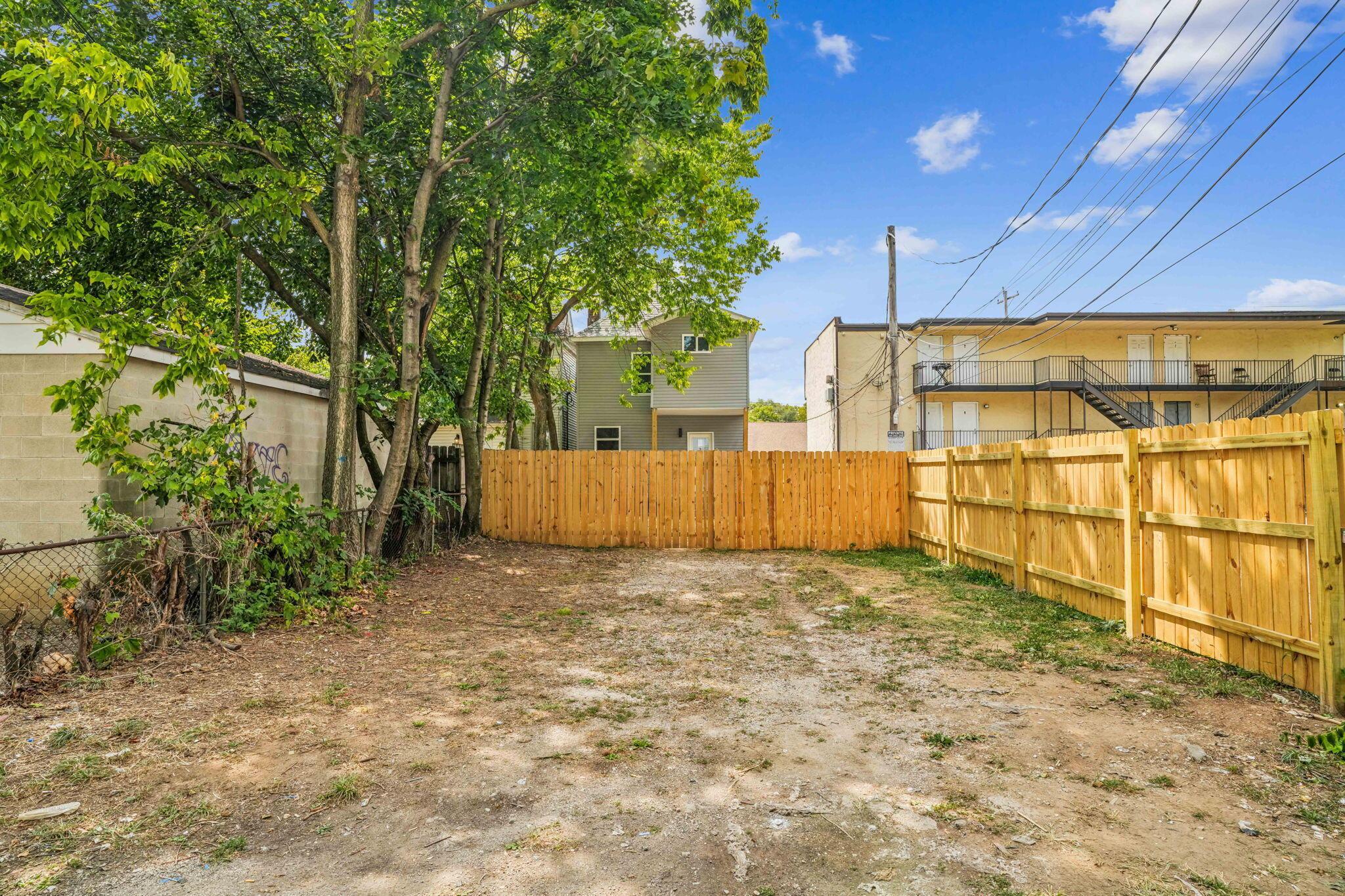 410 S Central Avenue Property Photo 43