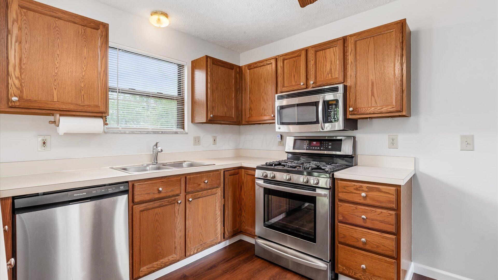 2148 Dunkeld Drive Property Photo 10