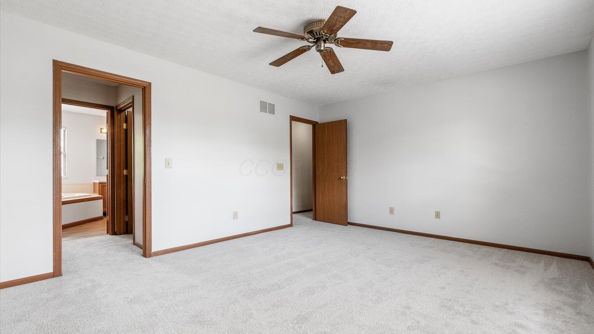 2148 Dunkeld Drive Property Photo 18