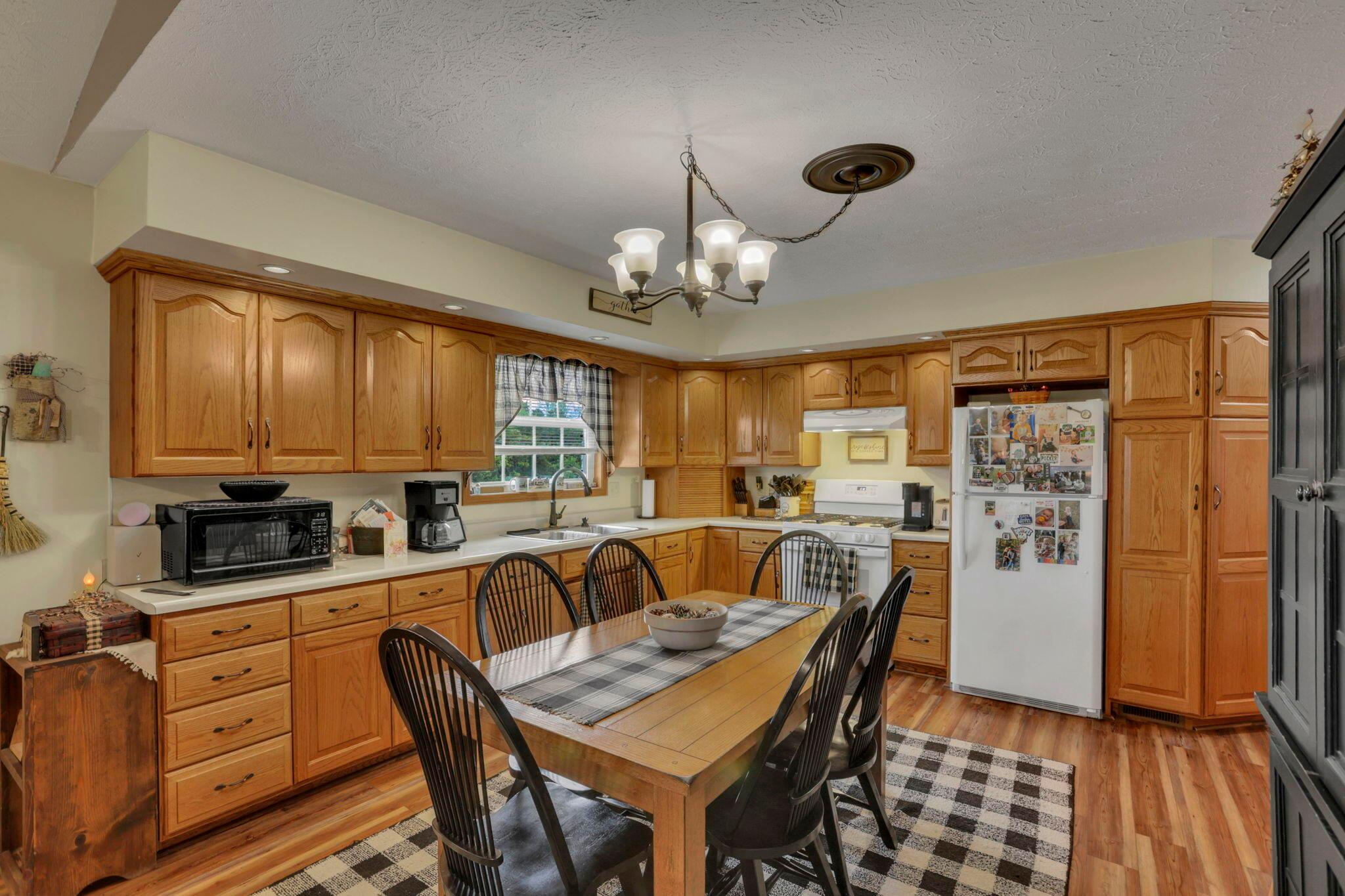 4360 Oh-37 Property Photo 10