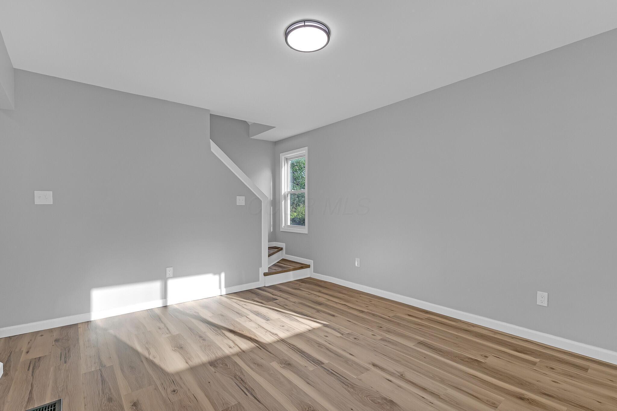 801 N Drexel Avenue Property Photo 3
