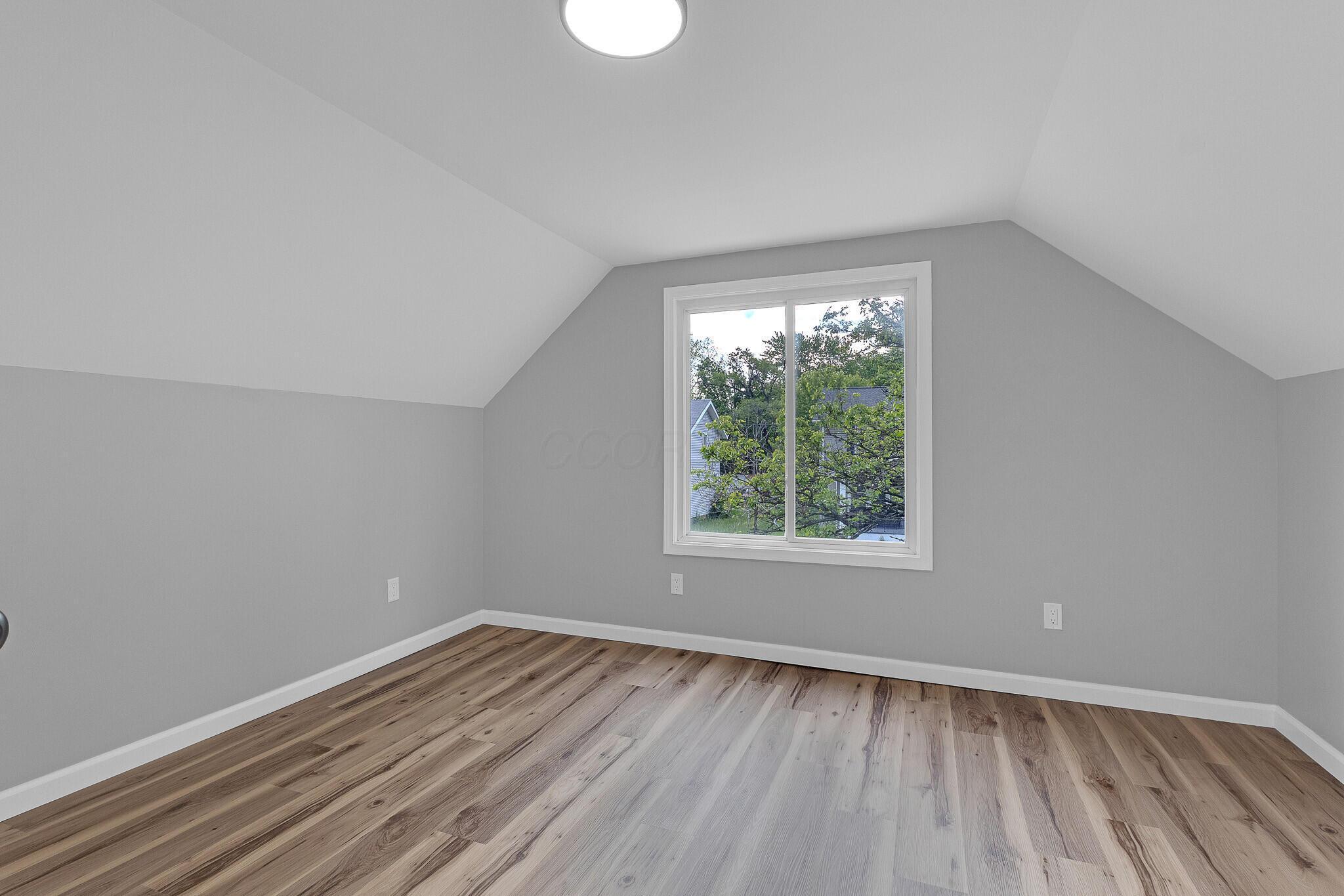 801 N Drexel Avenue Property Photo 15