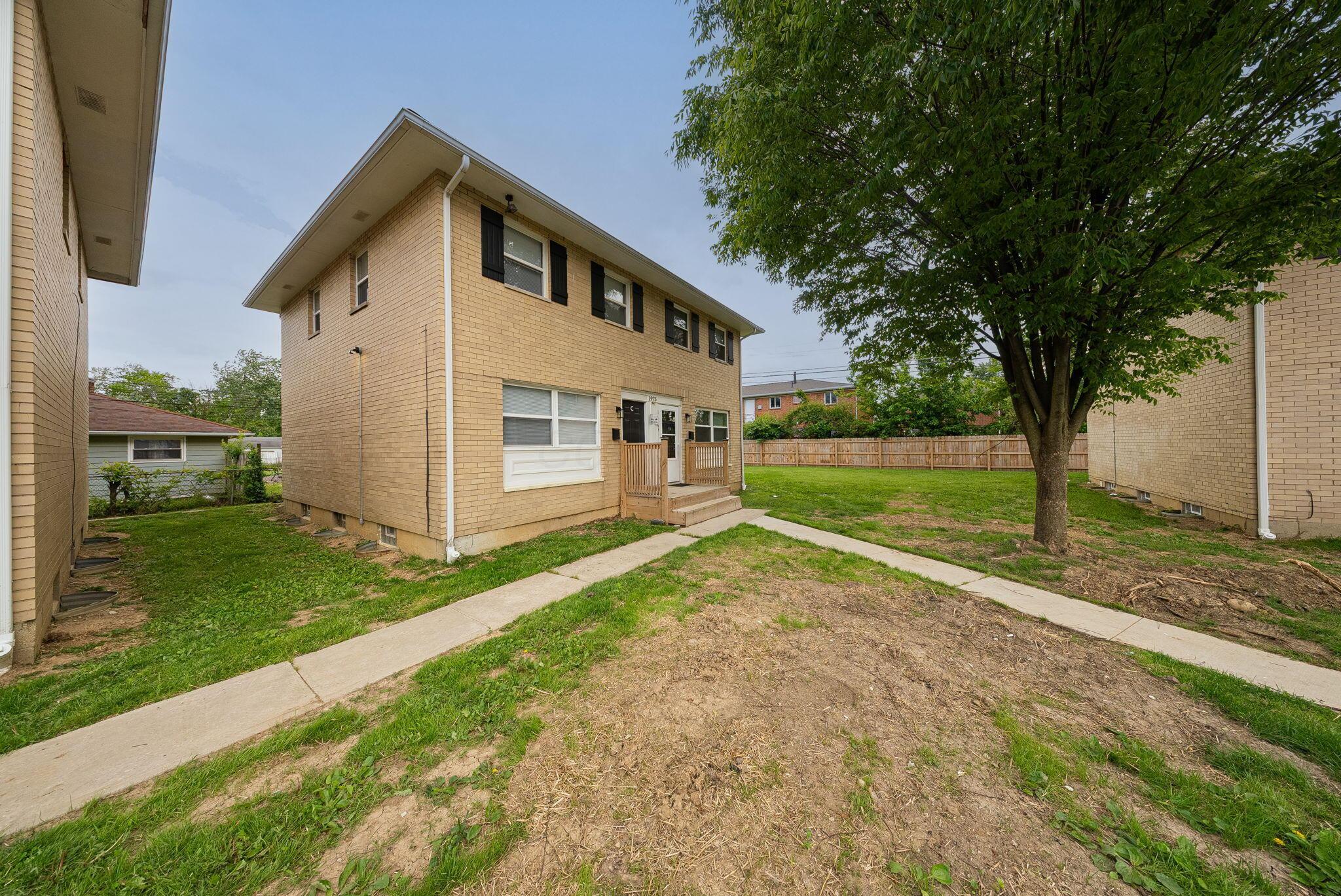 226017433 Property Photo 3