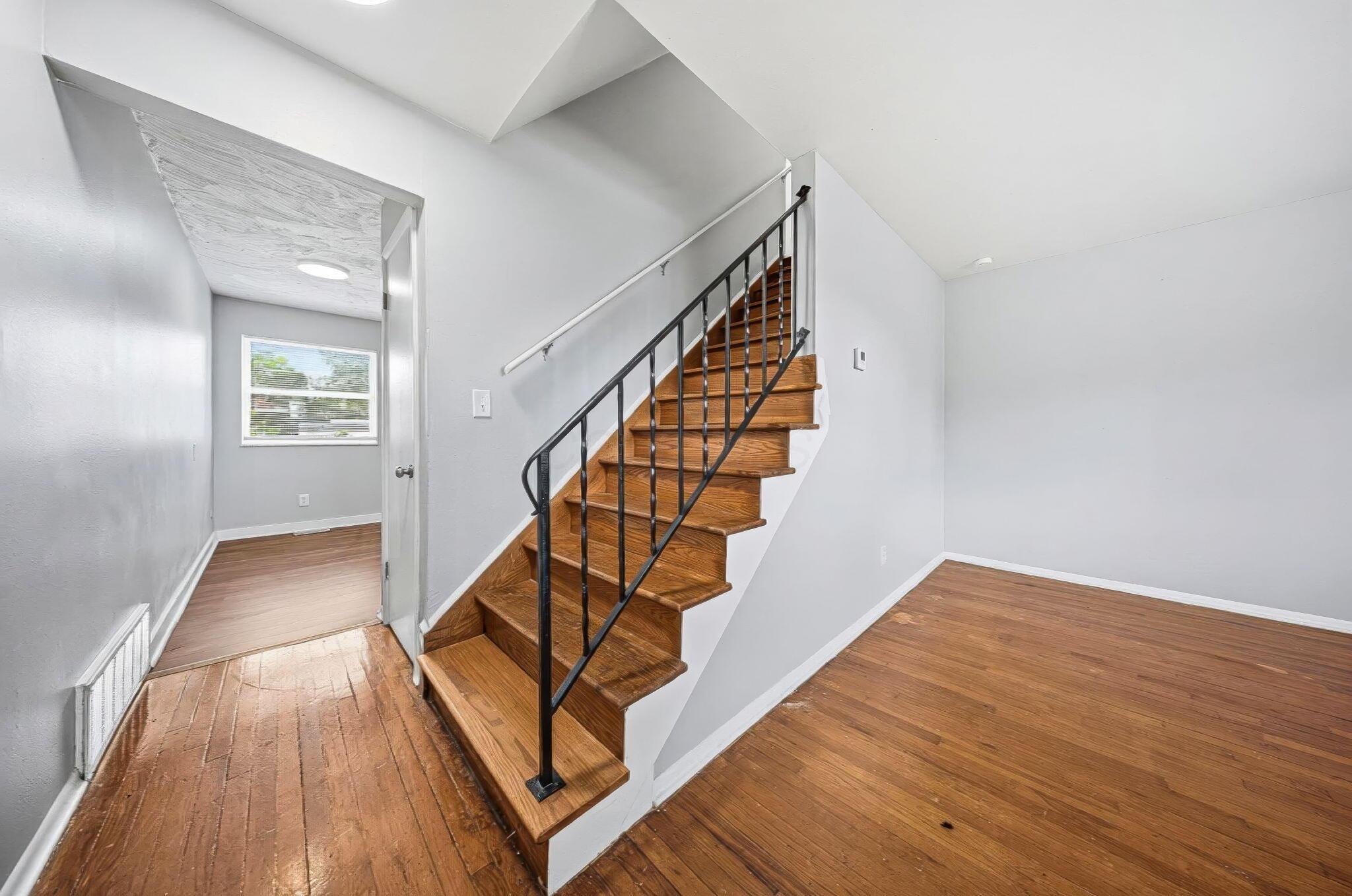 226017433 Property Photo 11