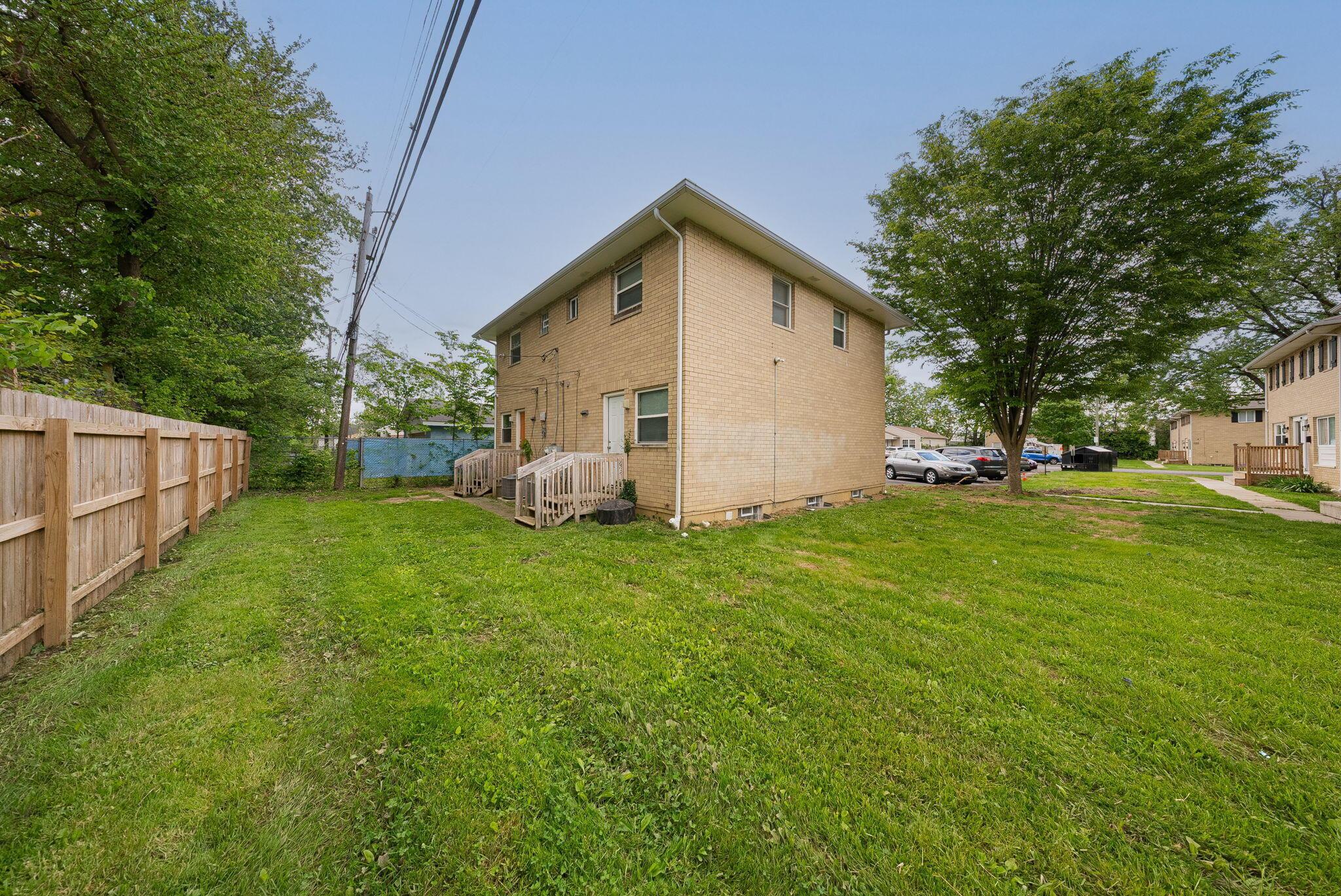 226017433 Property Photo 45