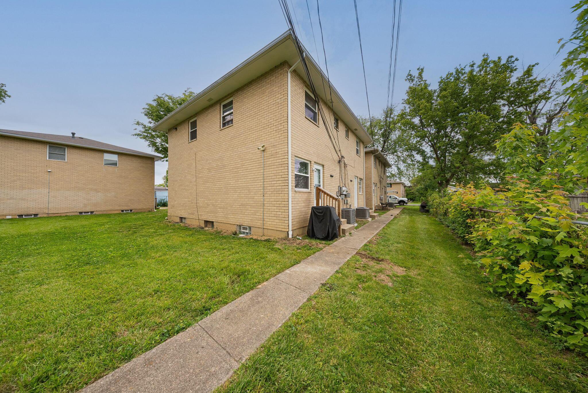 226017433 Property Photo 46