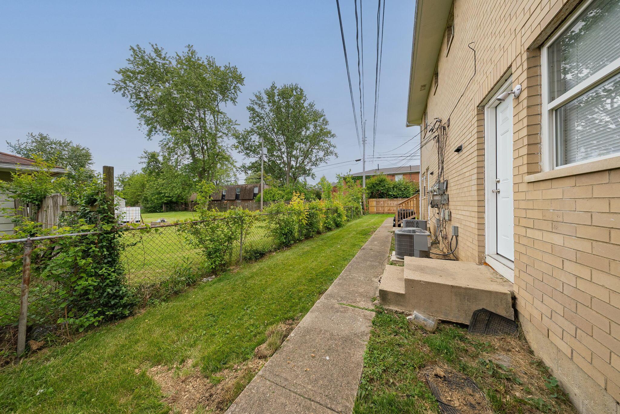 226017433 Property Photo 49