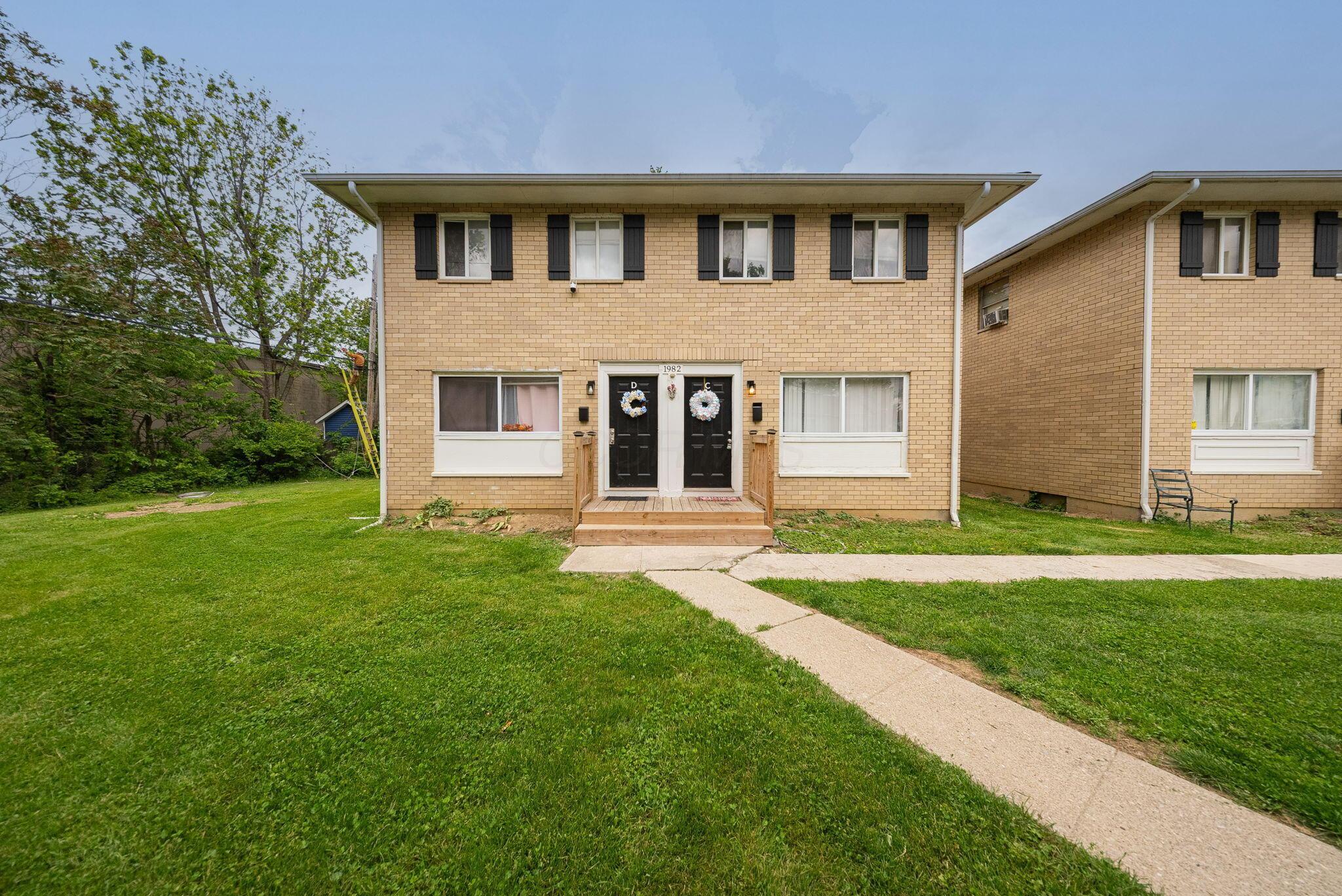 226017433 Property Photo 55