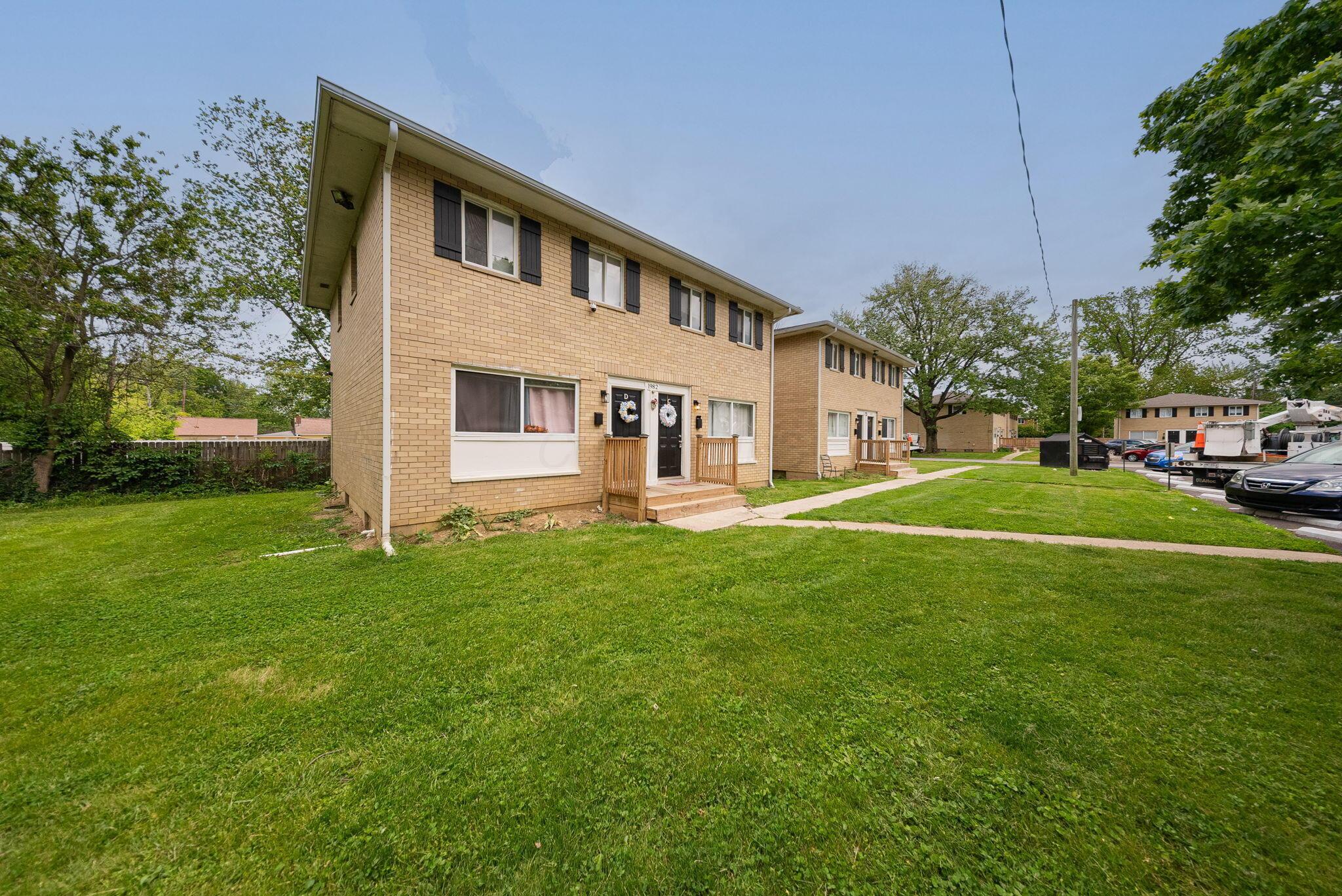 226017433 Property Photo 56