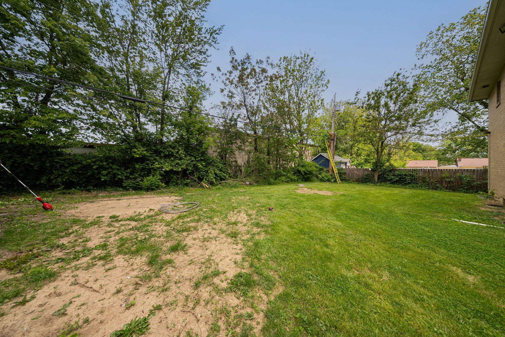 226017433 Property Photo 57
