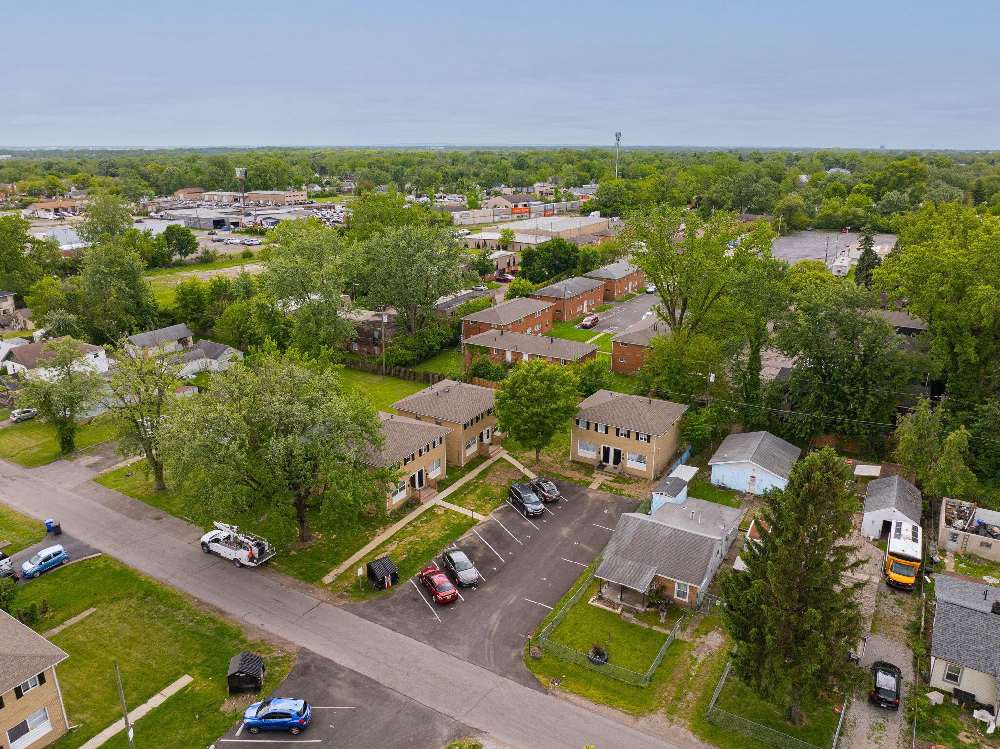 226017433 Property Photo 70