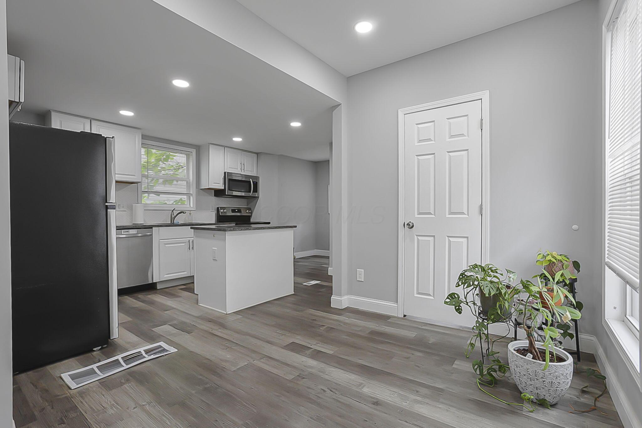 935 Ellsworth Avenue Property Photo 8