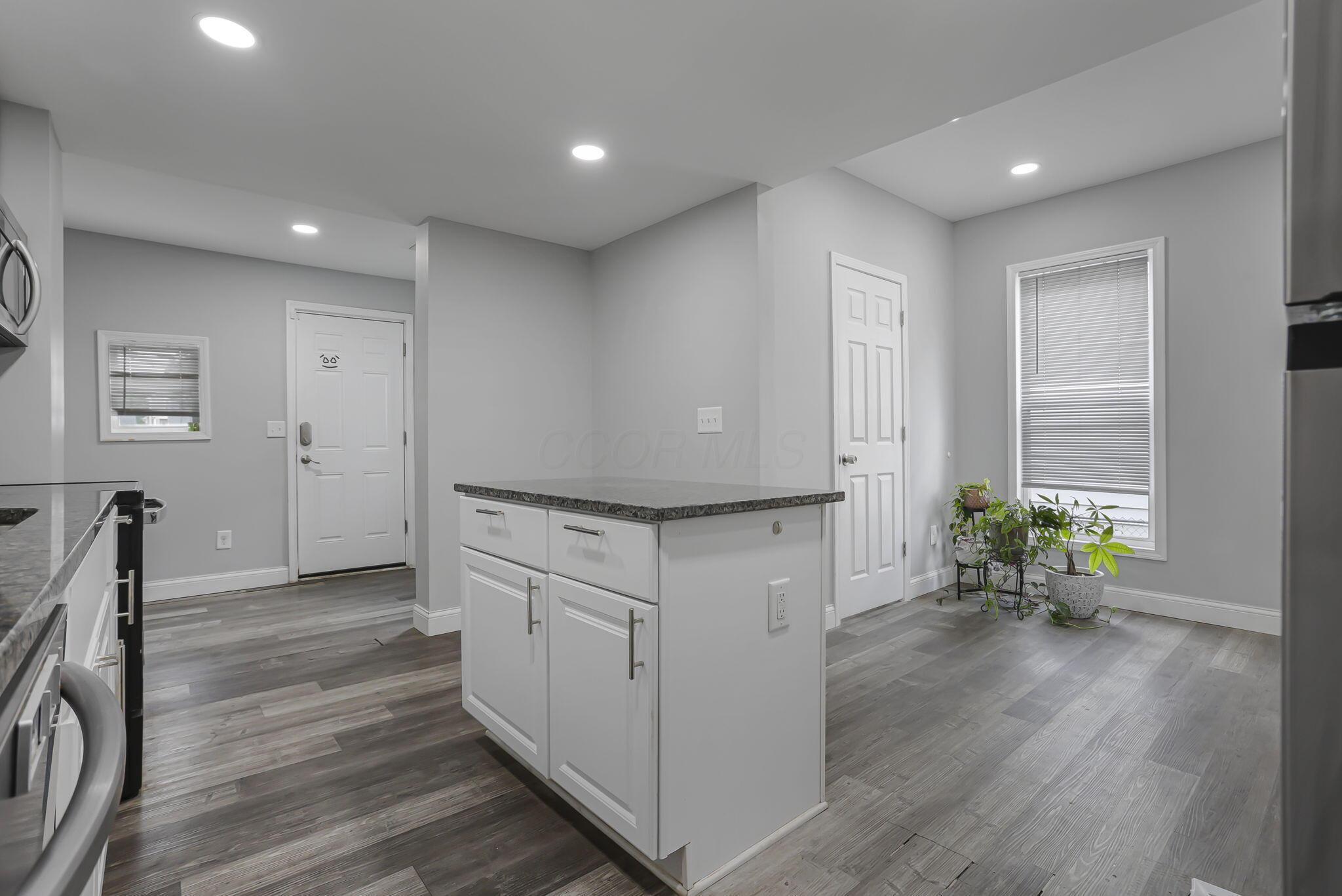 935 Ellsworth Avenue Property Photo 12