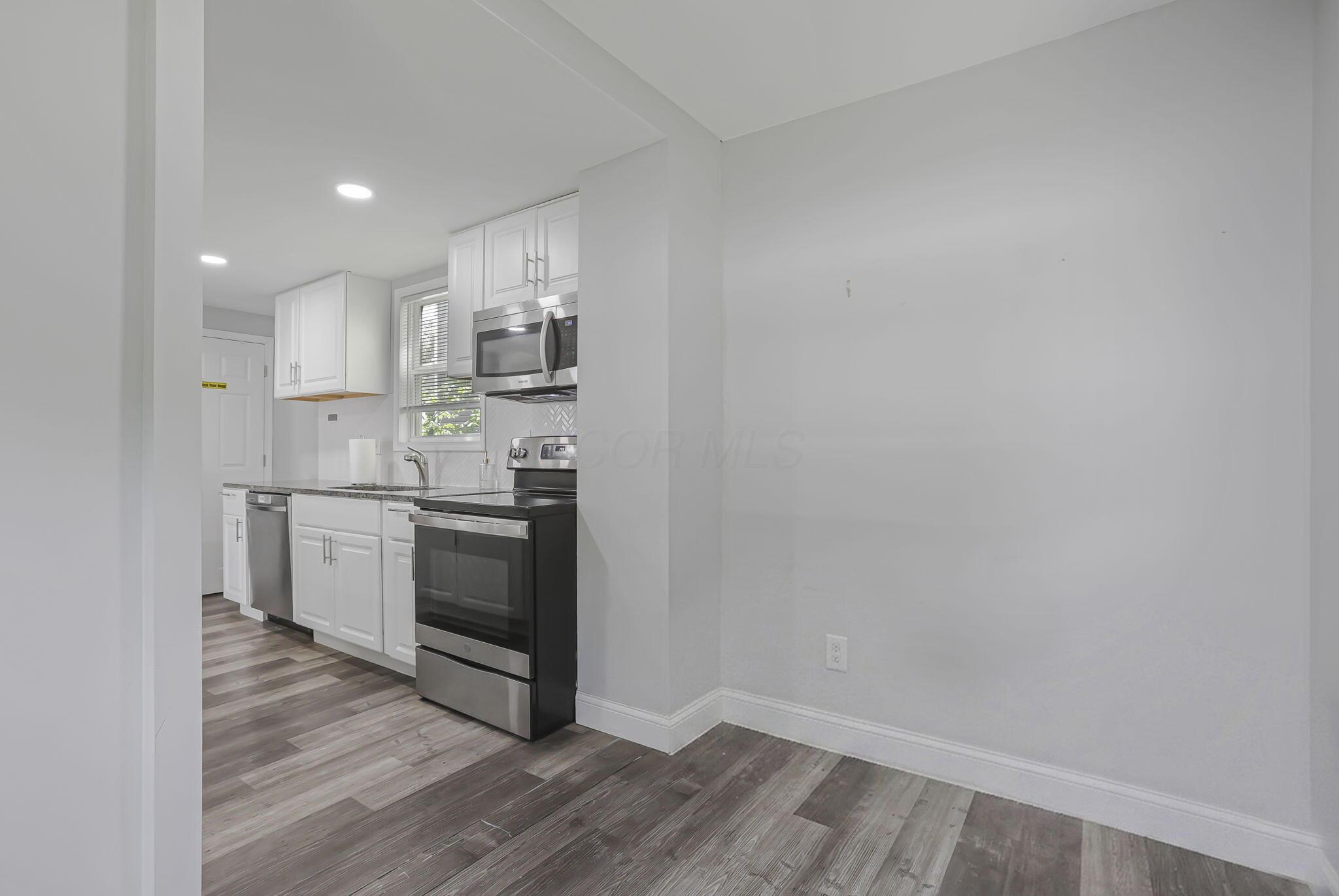 935 Ellsworth Avenue Property Photo 17