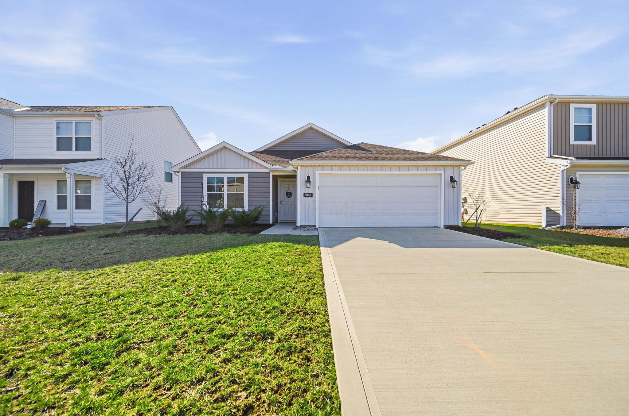3057 Lamptonridge Drive Property Photo 3