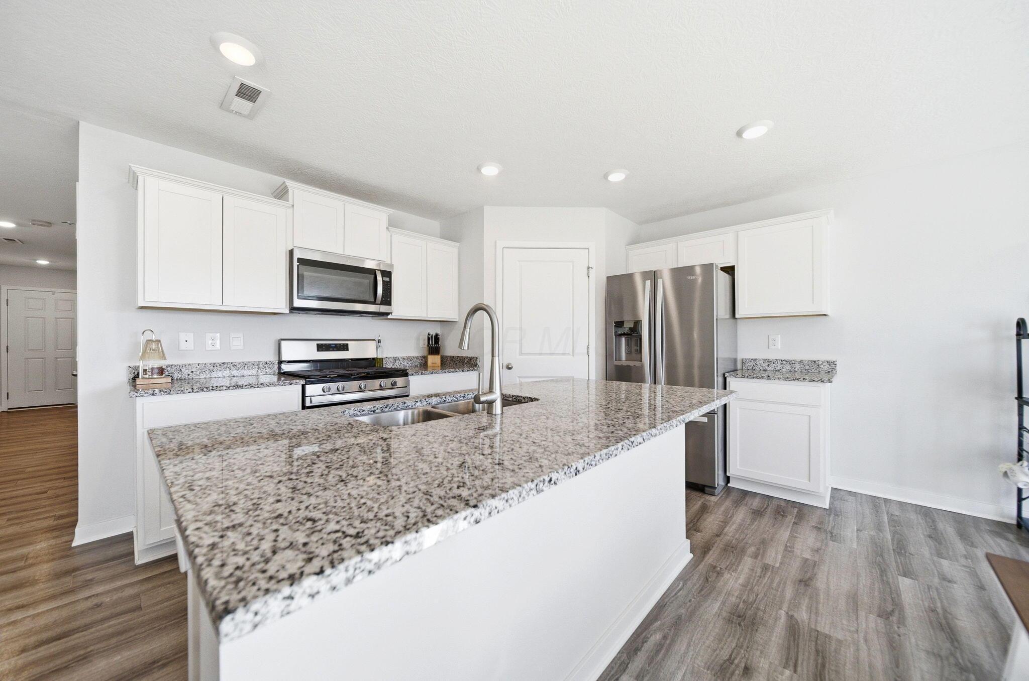 3057 Lamptonridge Drive Property Photo 13