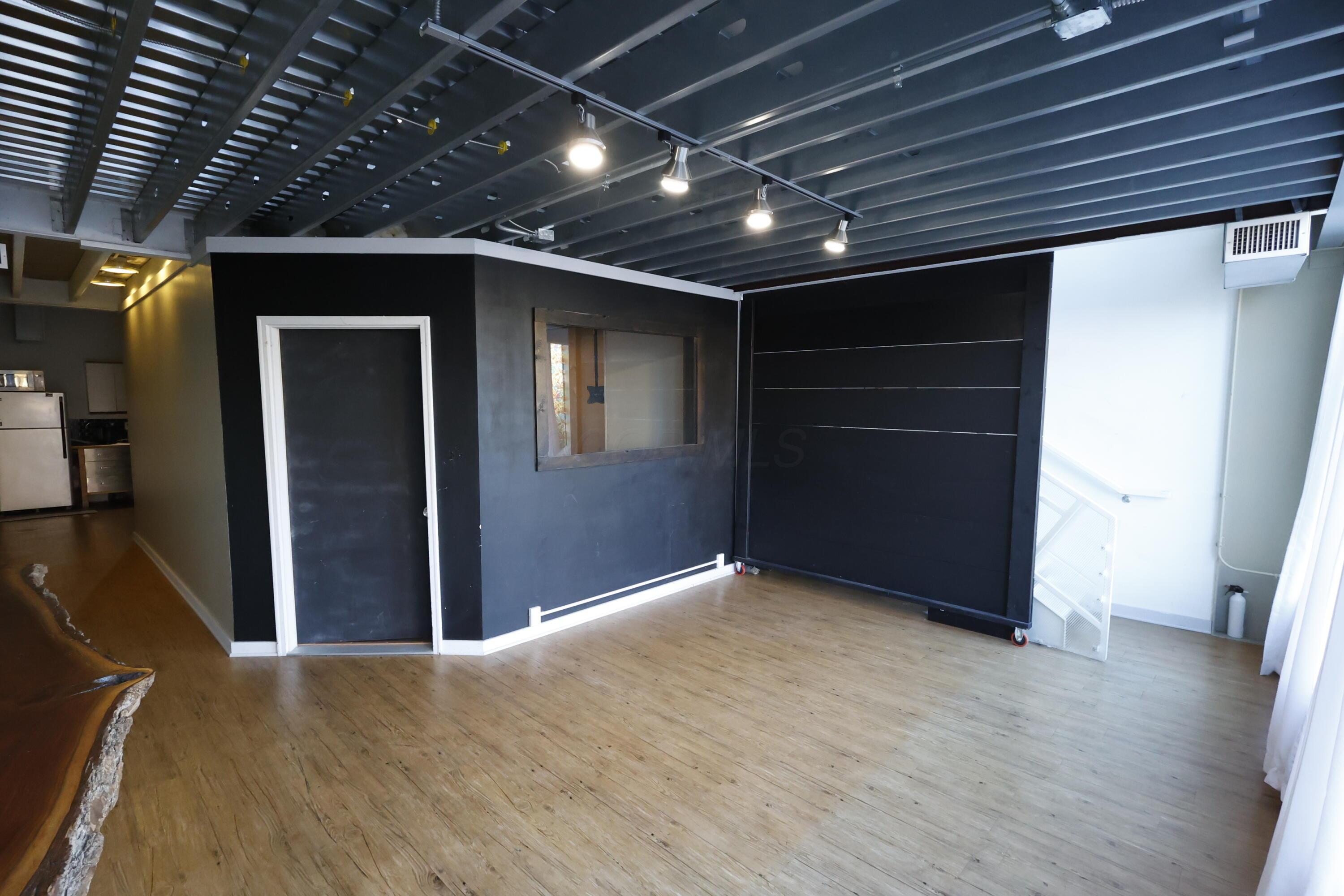 441 E Mound Street Property Photo 3
