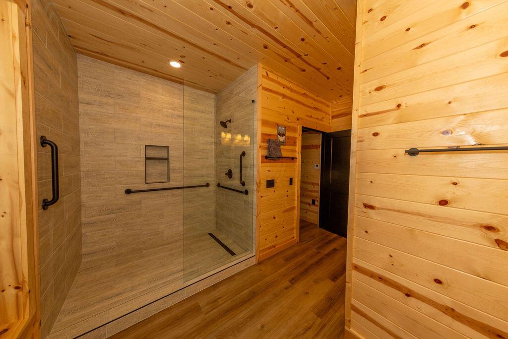 18358 Buckingham Road Property Photo 13