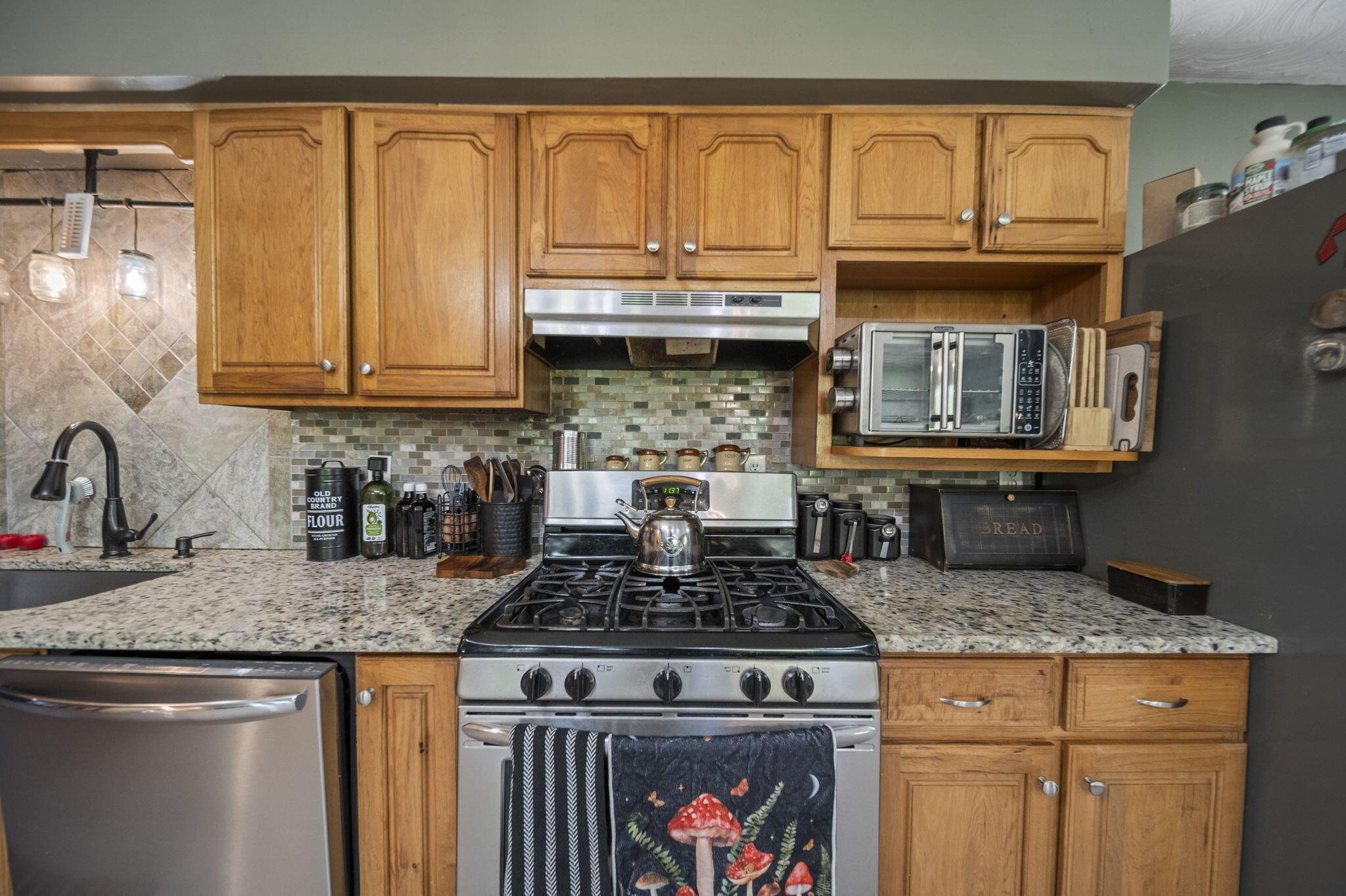 2840 Henley-comstock Road Property Photo 29