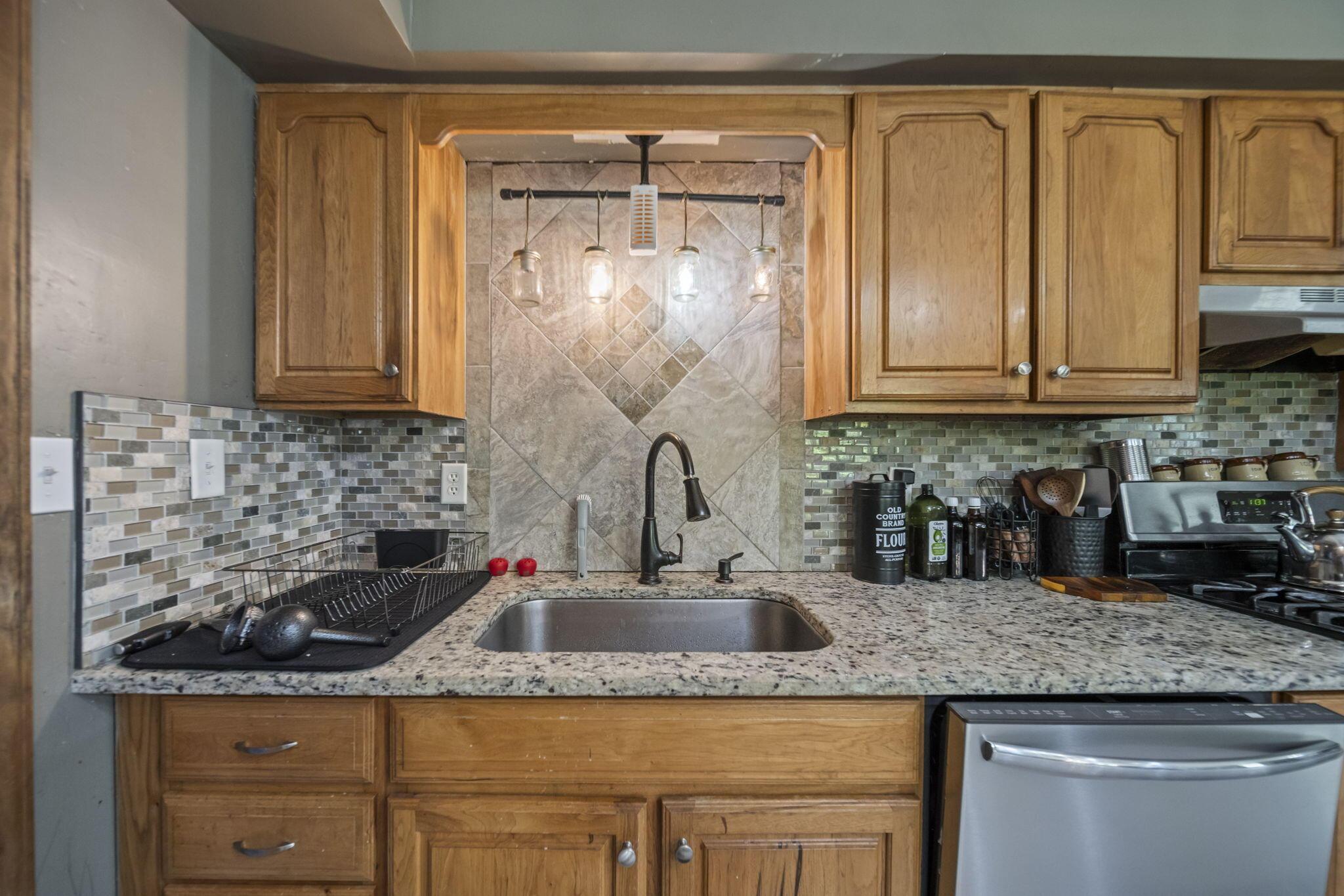 2840 Henley-comstock Road Property Photo 30