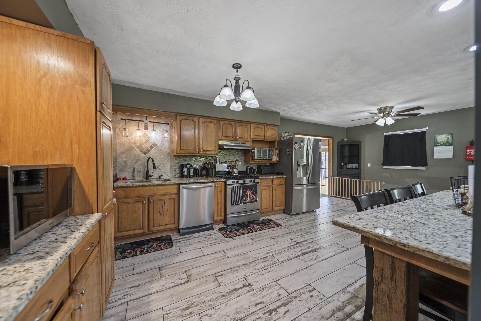 2840 Henley-comstock Road Property Photo 33