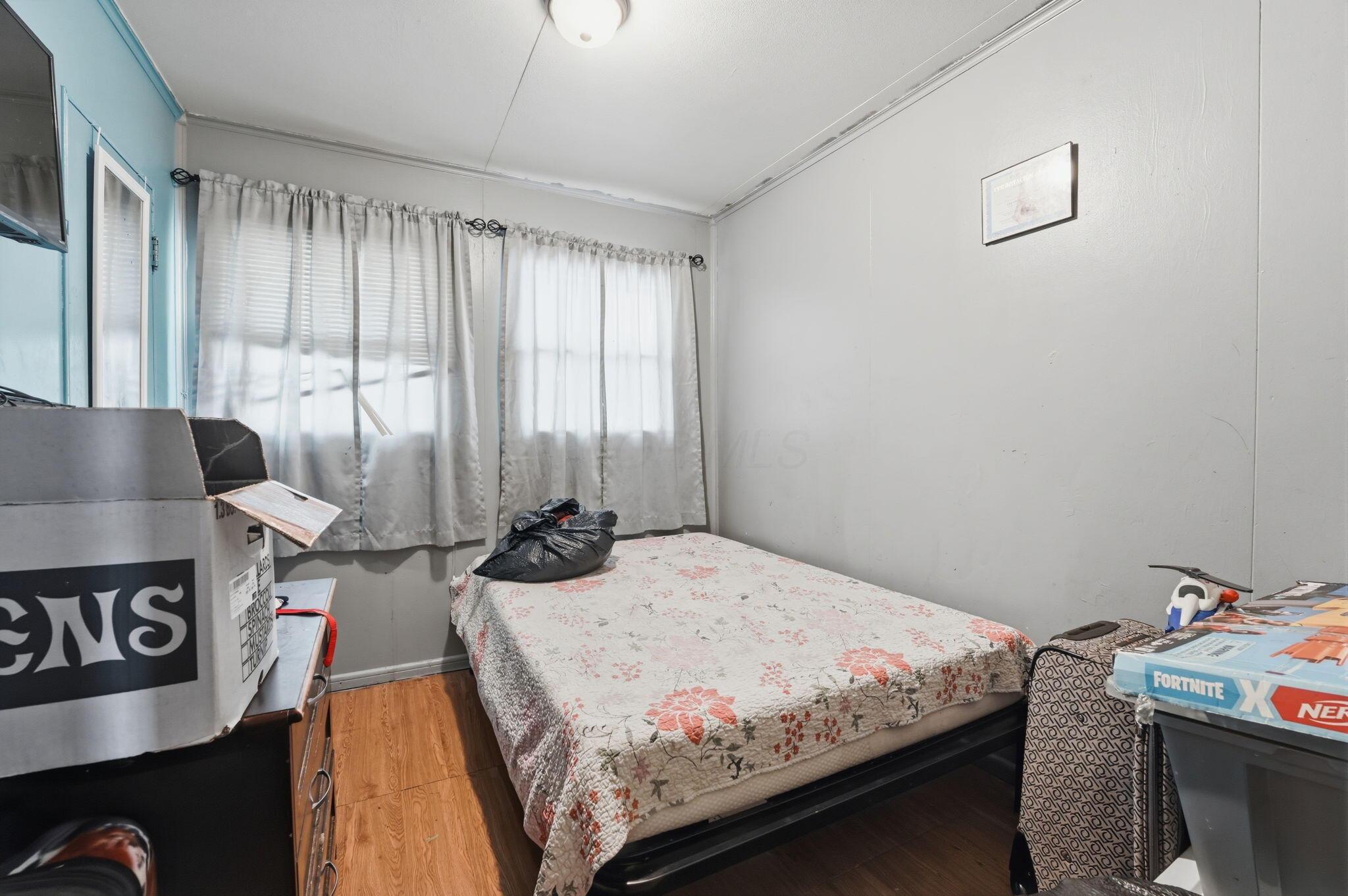 1057 S Hampton Road Property Photo 10
