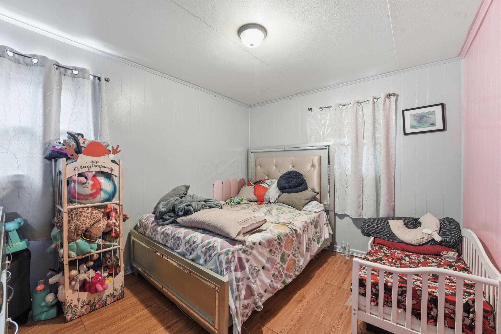 1057 S Hampton Road Property Photo 11