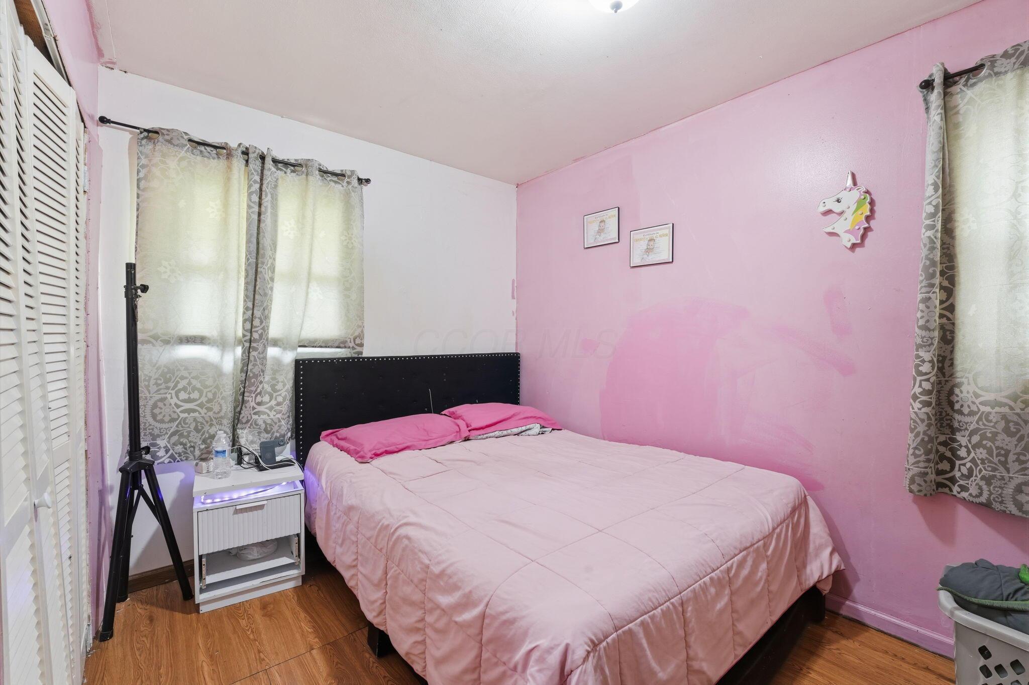 1057 S Hampton Road Property Photo 12