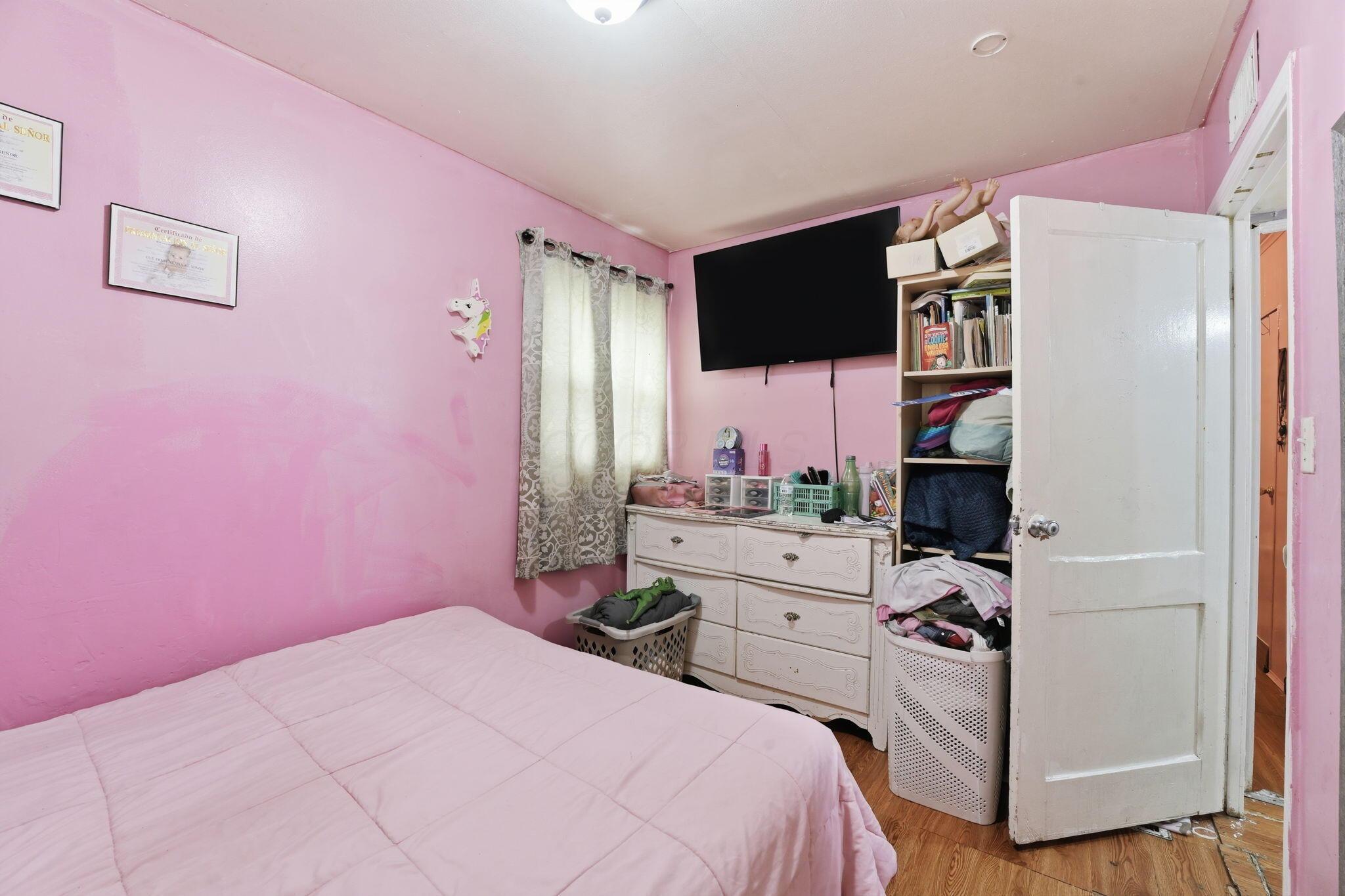 1057 S Hampton Road Property Photo 13