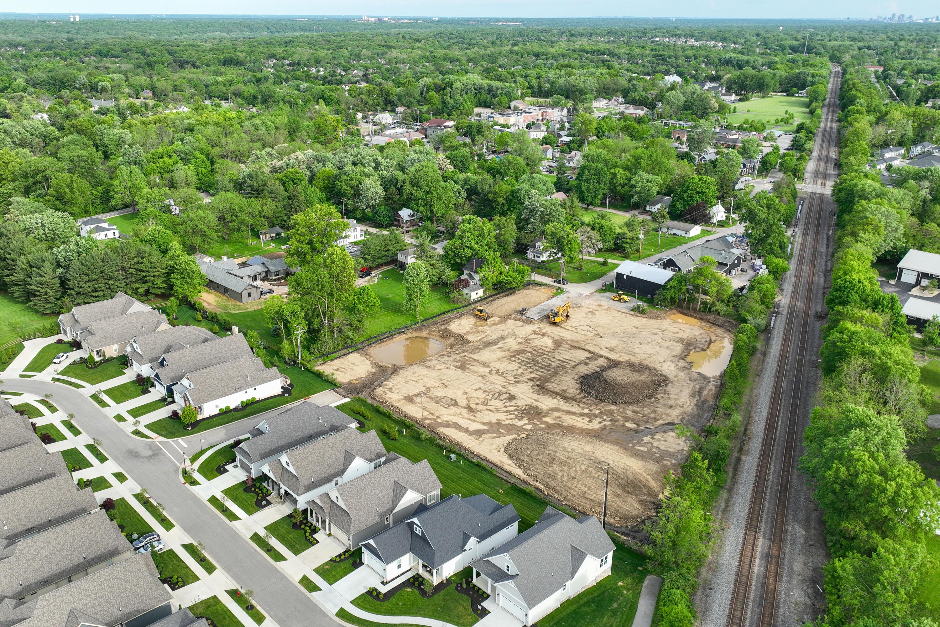 121 Encore Park Bend Property Photo 2