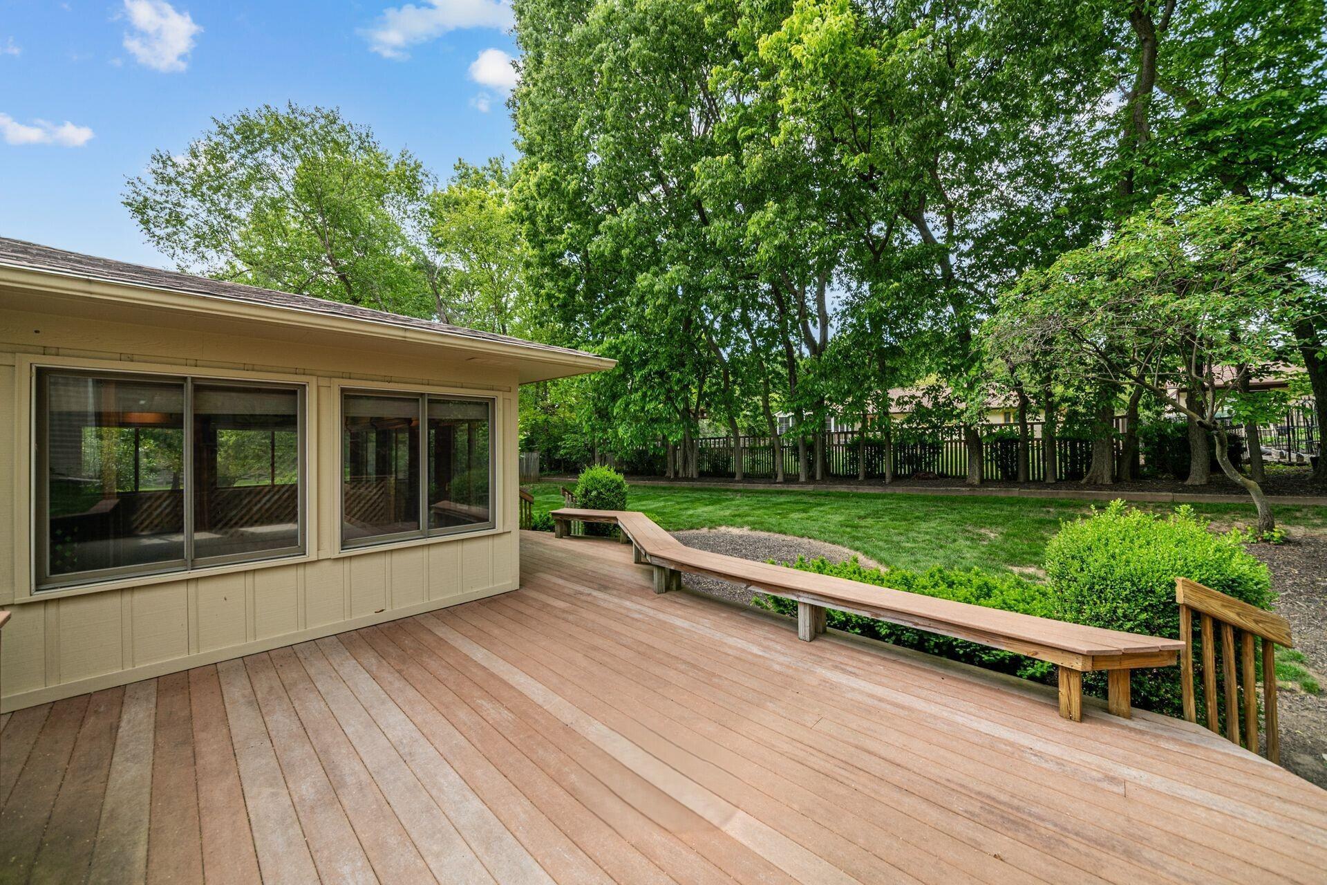 98 Walcreek Drive W Property Photo 15