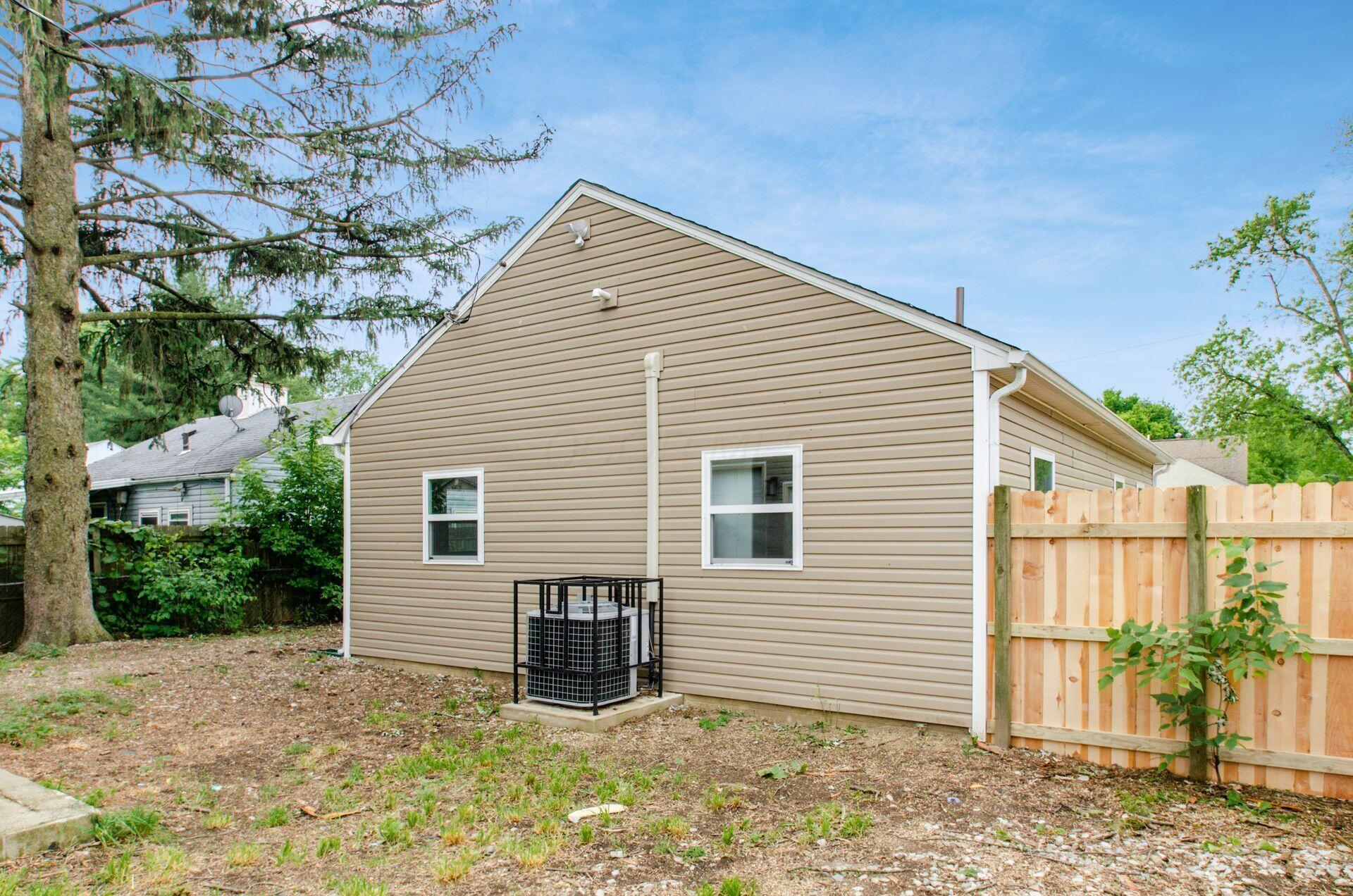 2804 Grasmere Avenue Property Photo 3