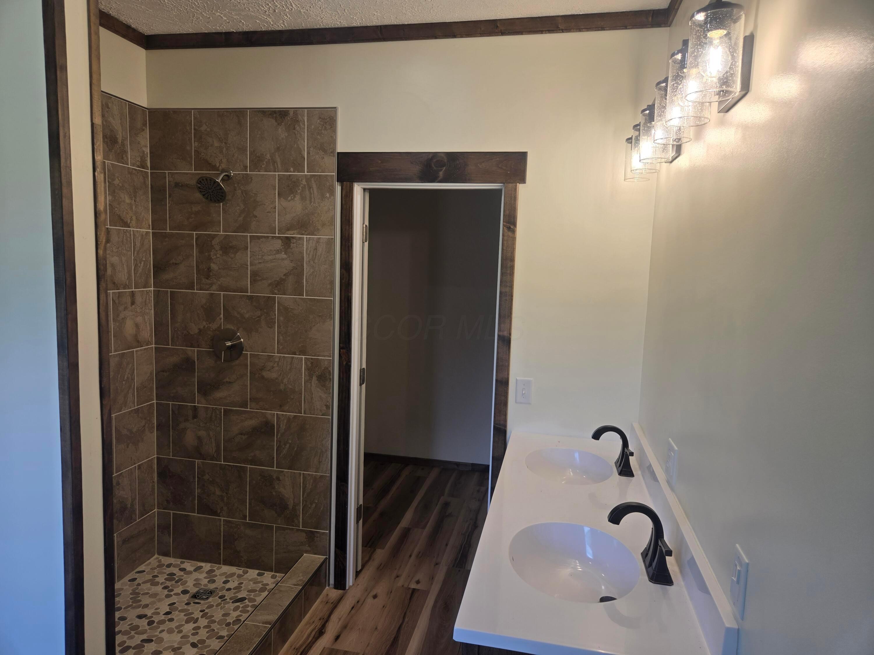 2329 Swart Road Property Photo 8