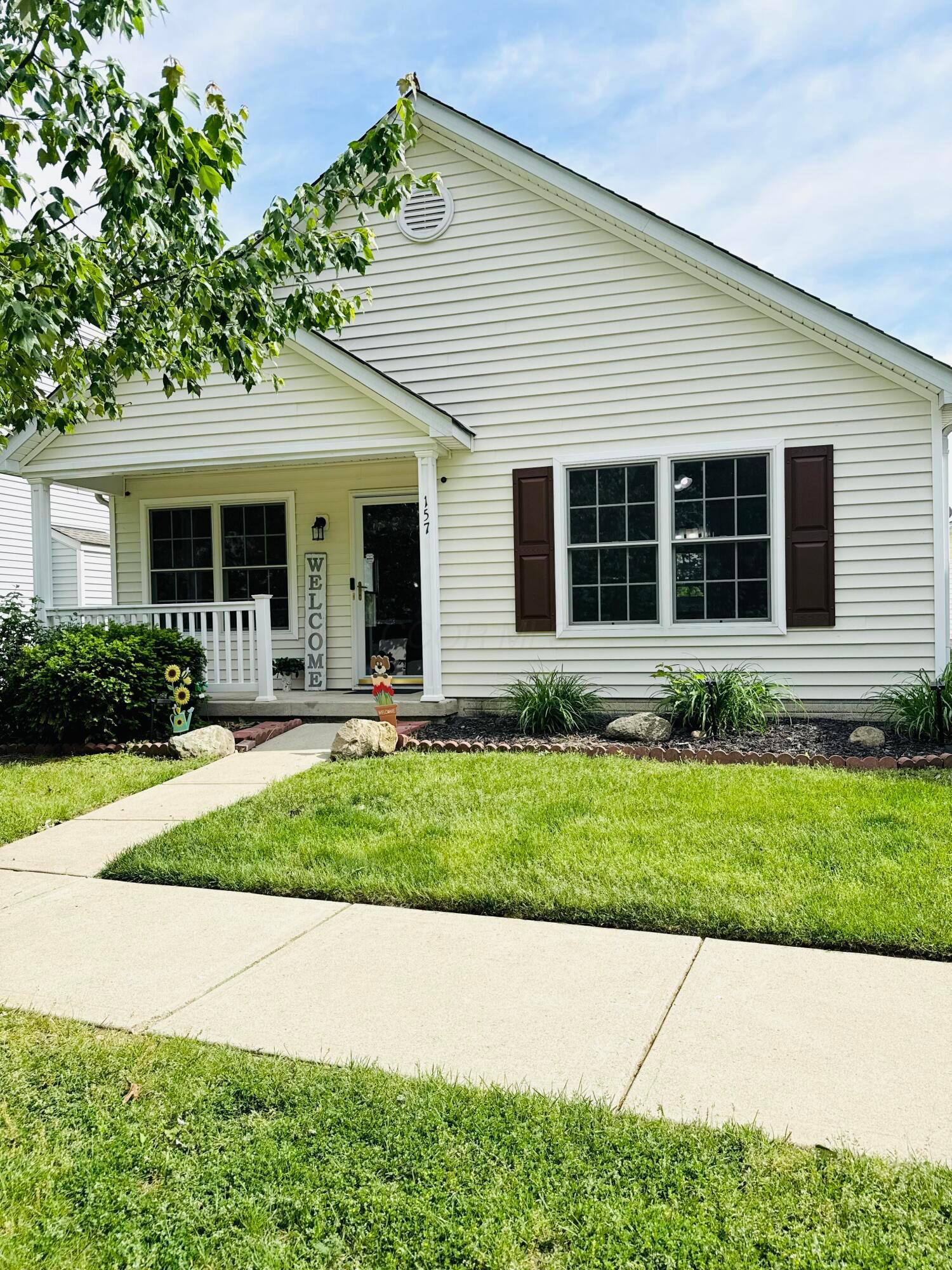 157 Feathertip Lane