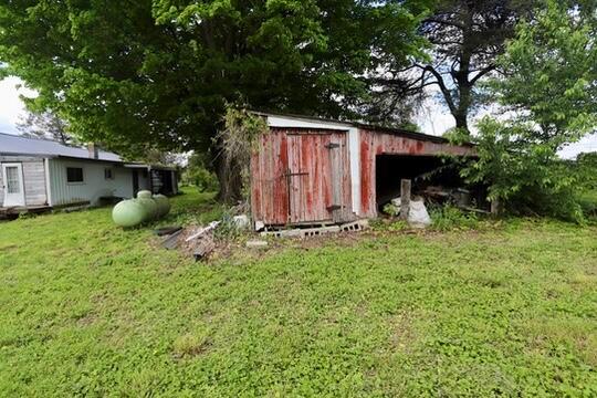 3039 State Route 41 S Property Photo 15