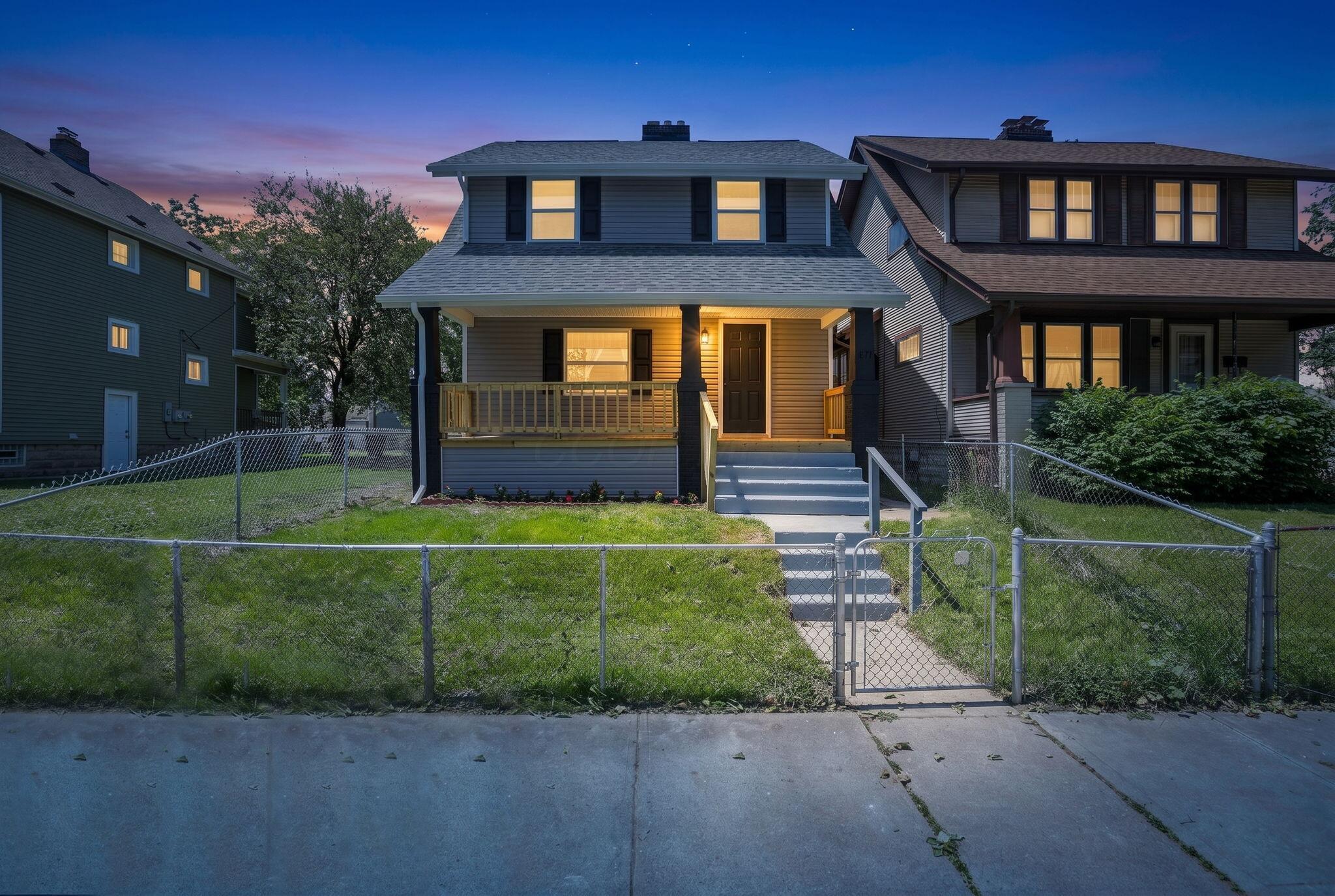 95 S Eureka Avenue Property Photo 1