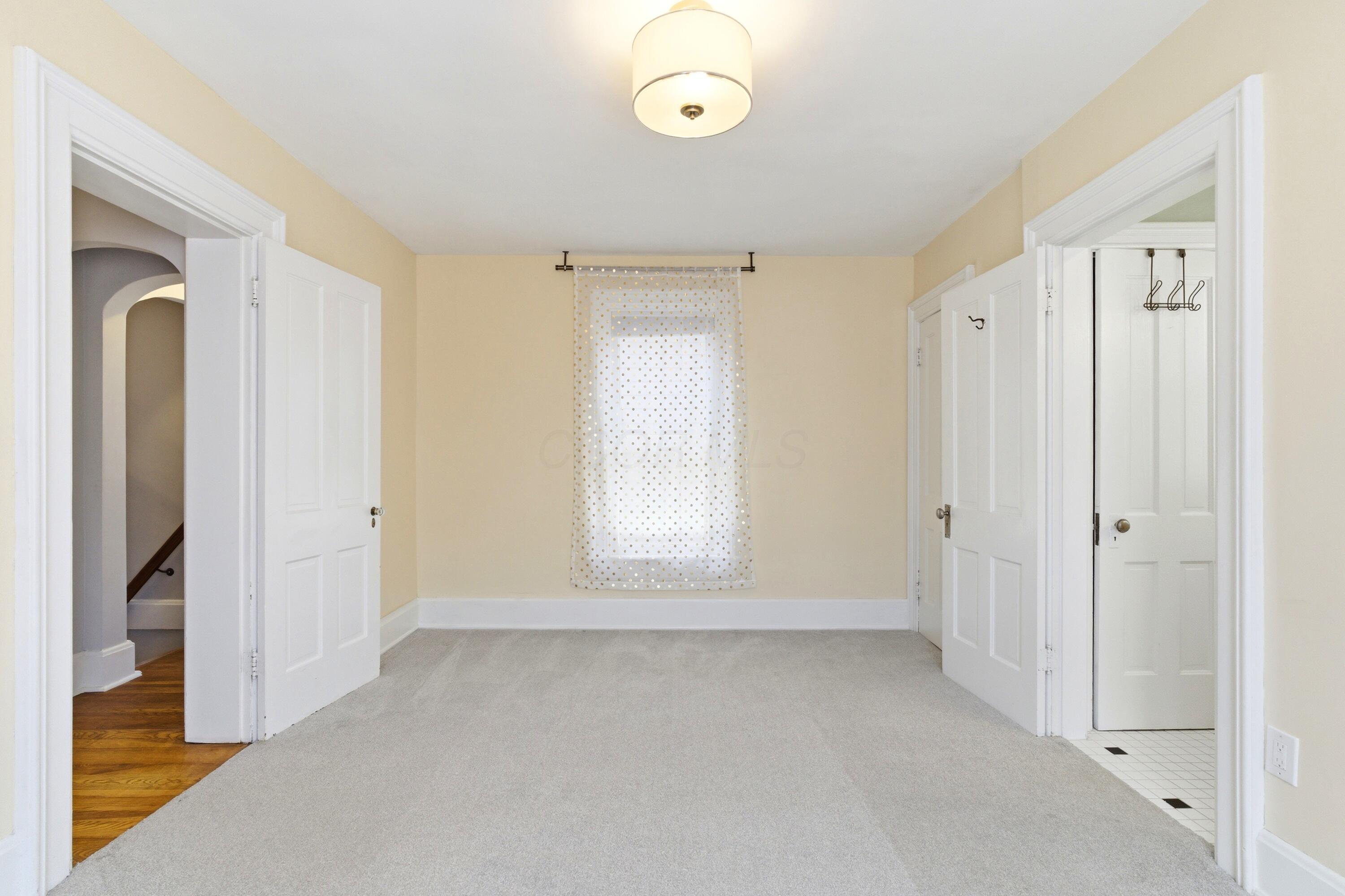 27 Hoffman Avenue Property Photo 48