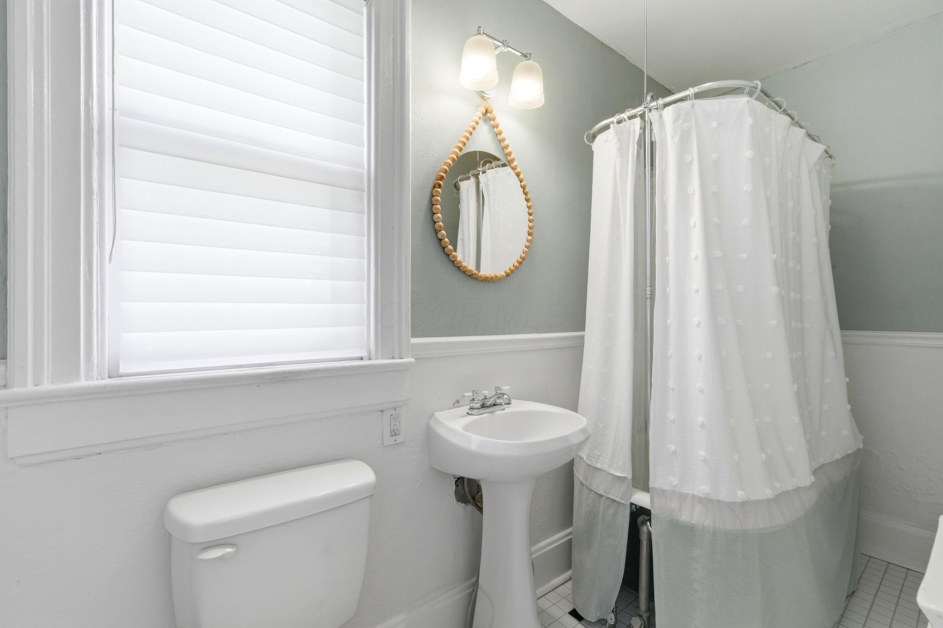 27 Hoffman Avenue Property Photo 49