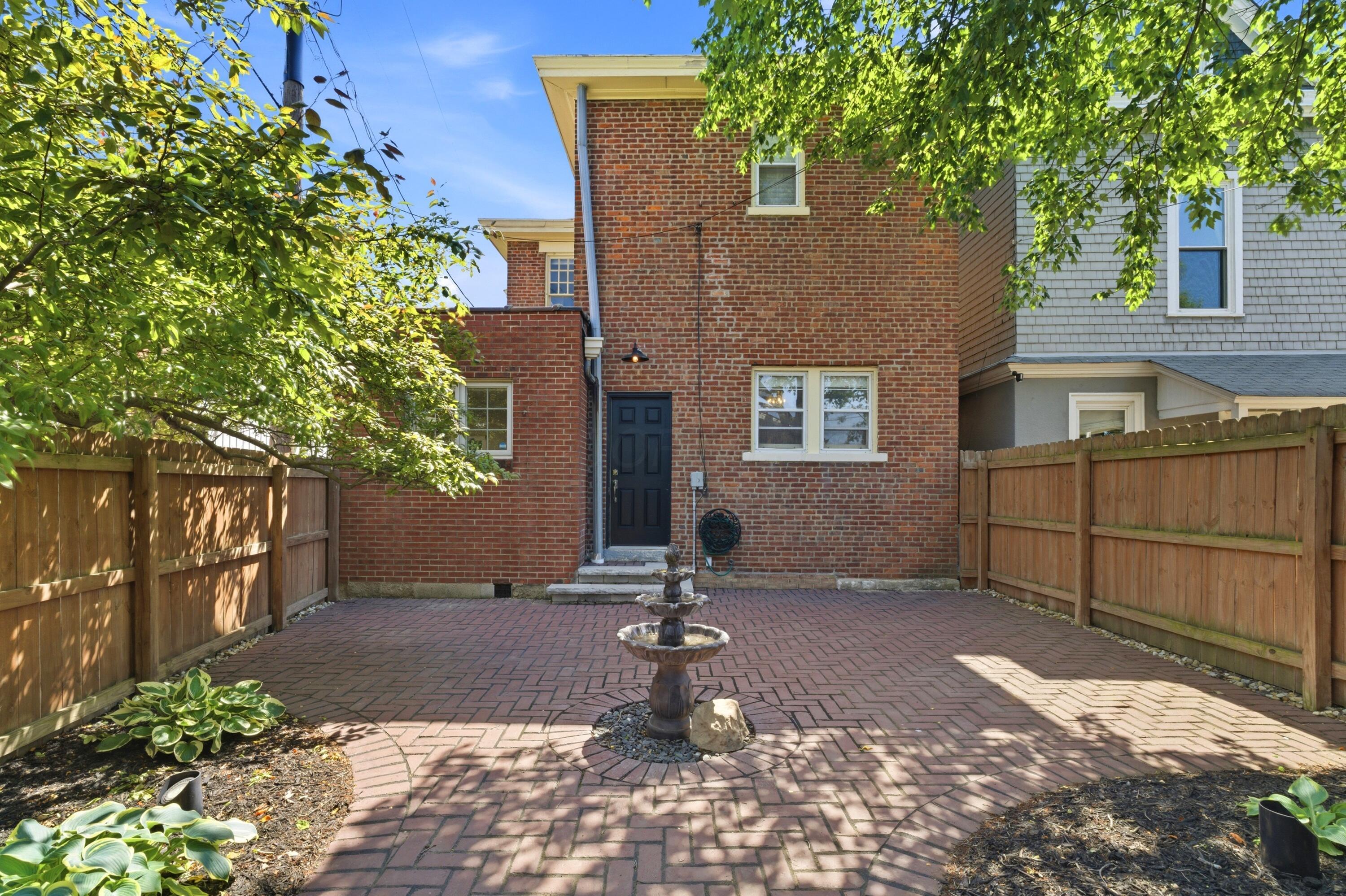 27 Hoffman Avenue Property Photo 53