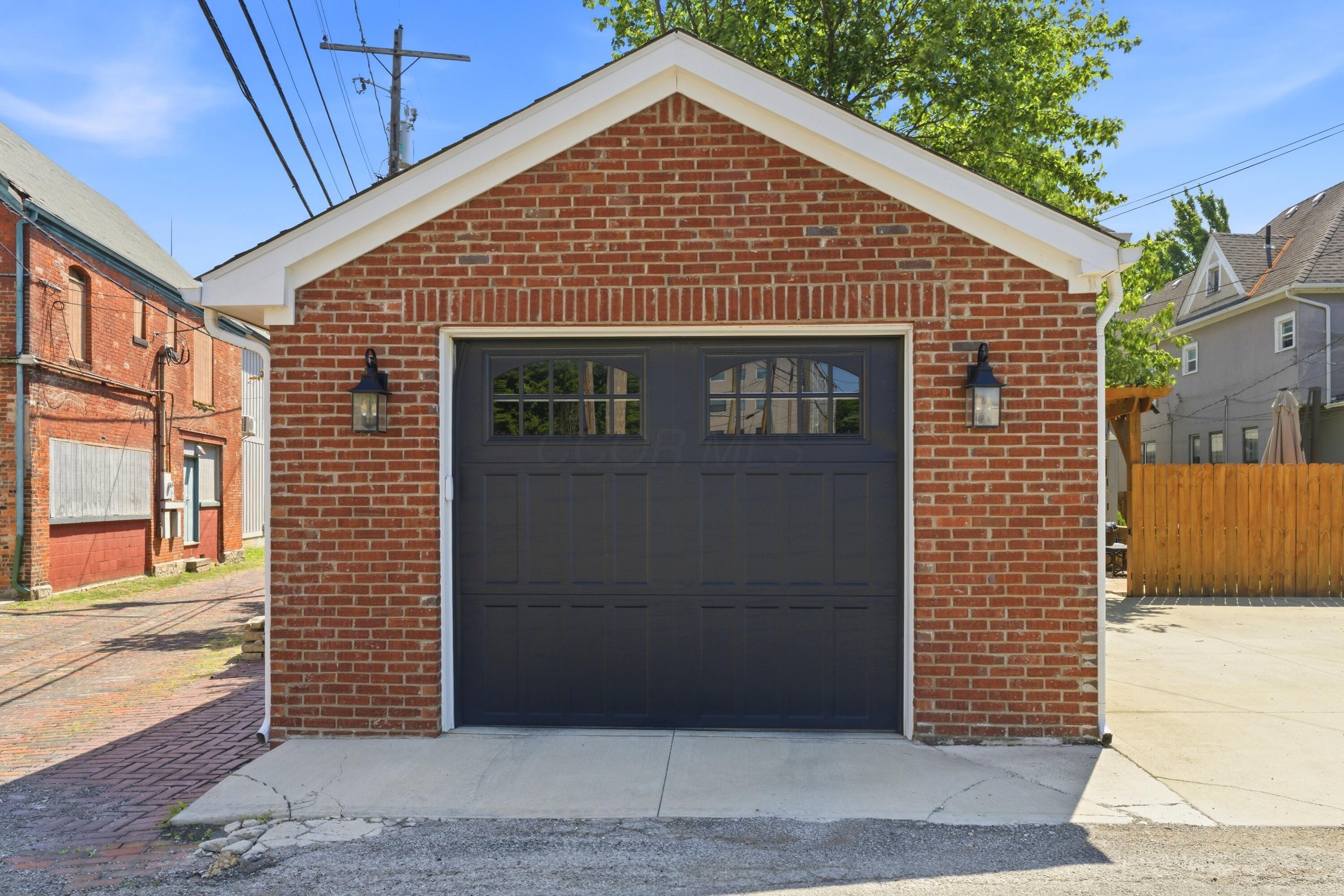 27 Hoffman Avenue Property Photo 56