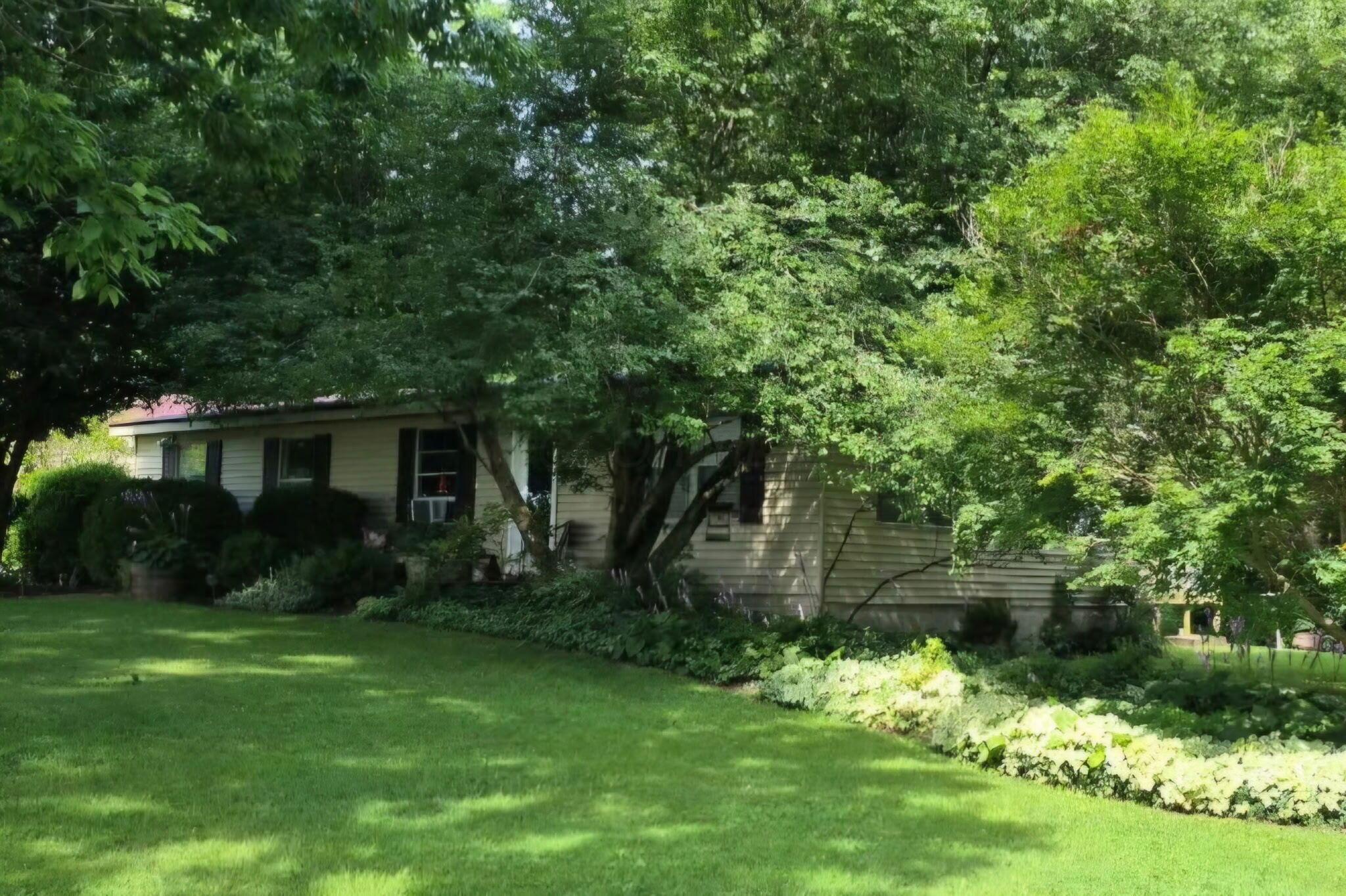 7156 Davison Lane Property Photo 1