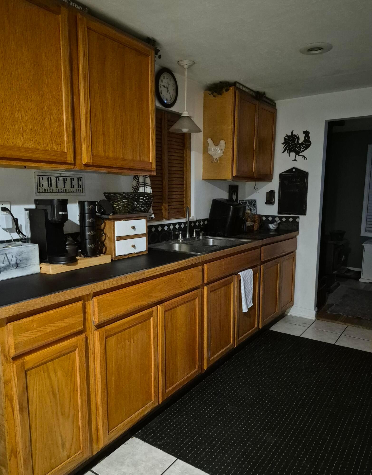 7156 Davison Lane Property Photo 8
