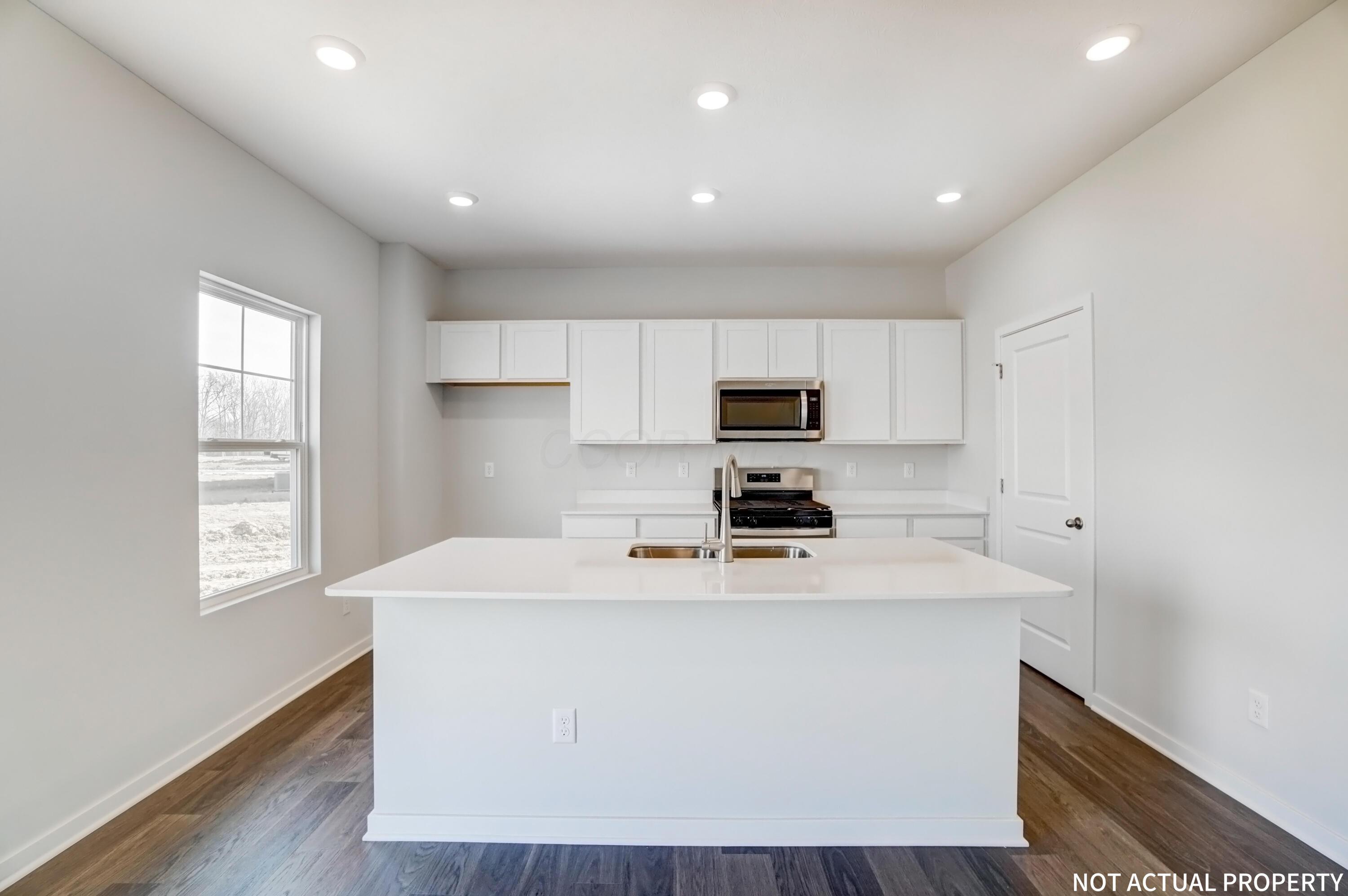 6215 Encosta Way Property Photo 10