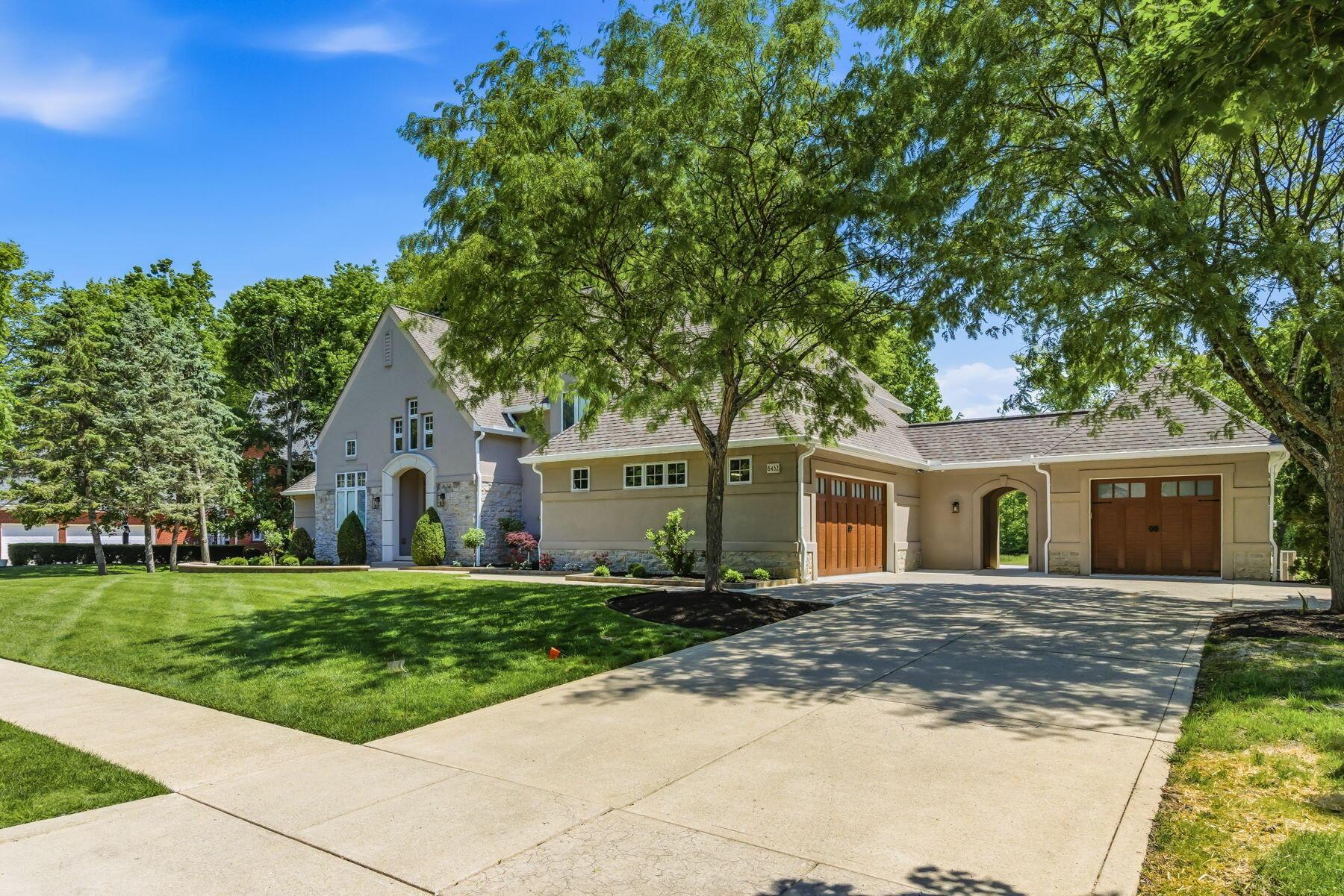 8432 Tartan Fields Drive Property Photo 3